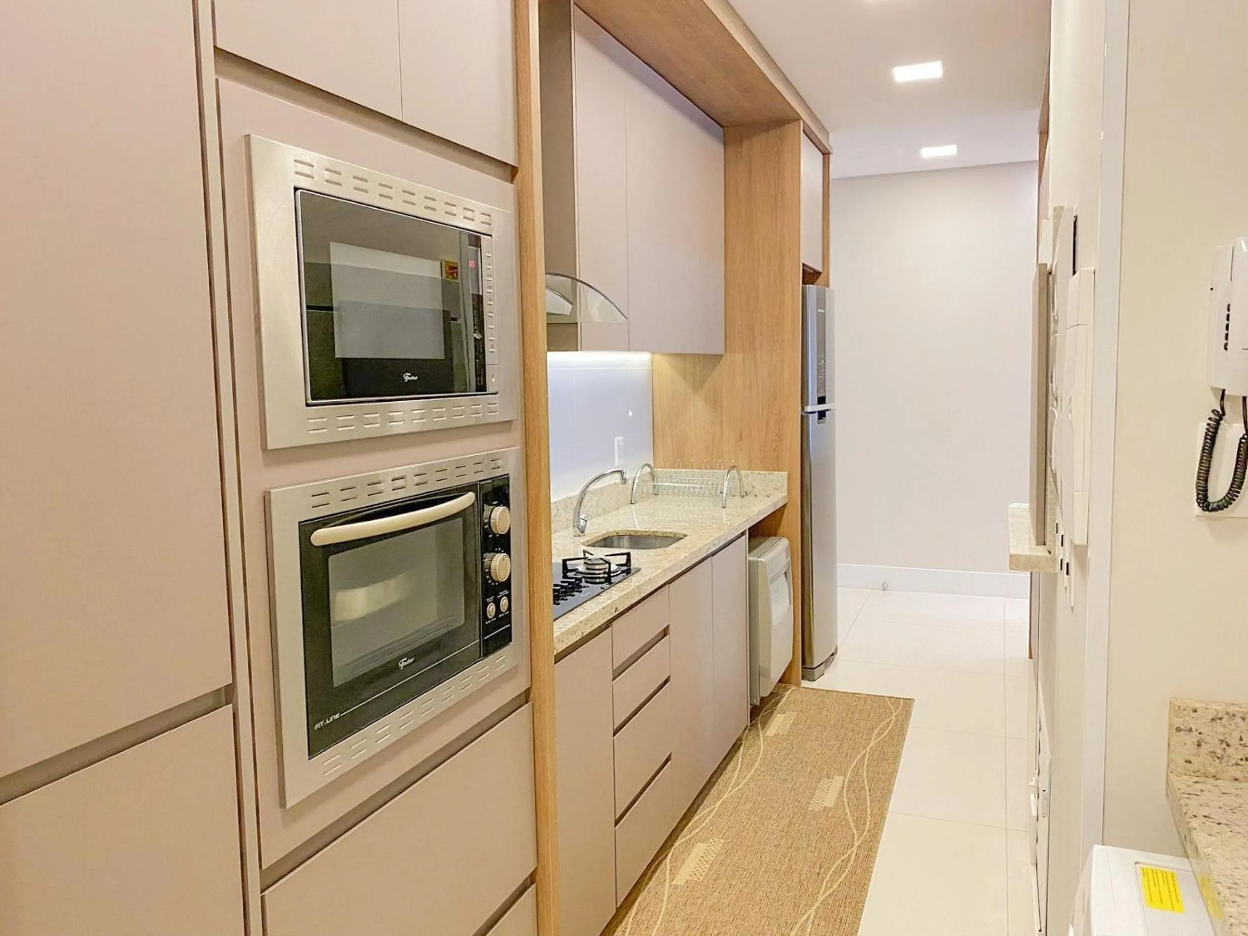 Jurere Perfeição em cada Detalhe com Linda Piscina