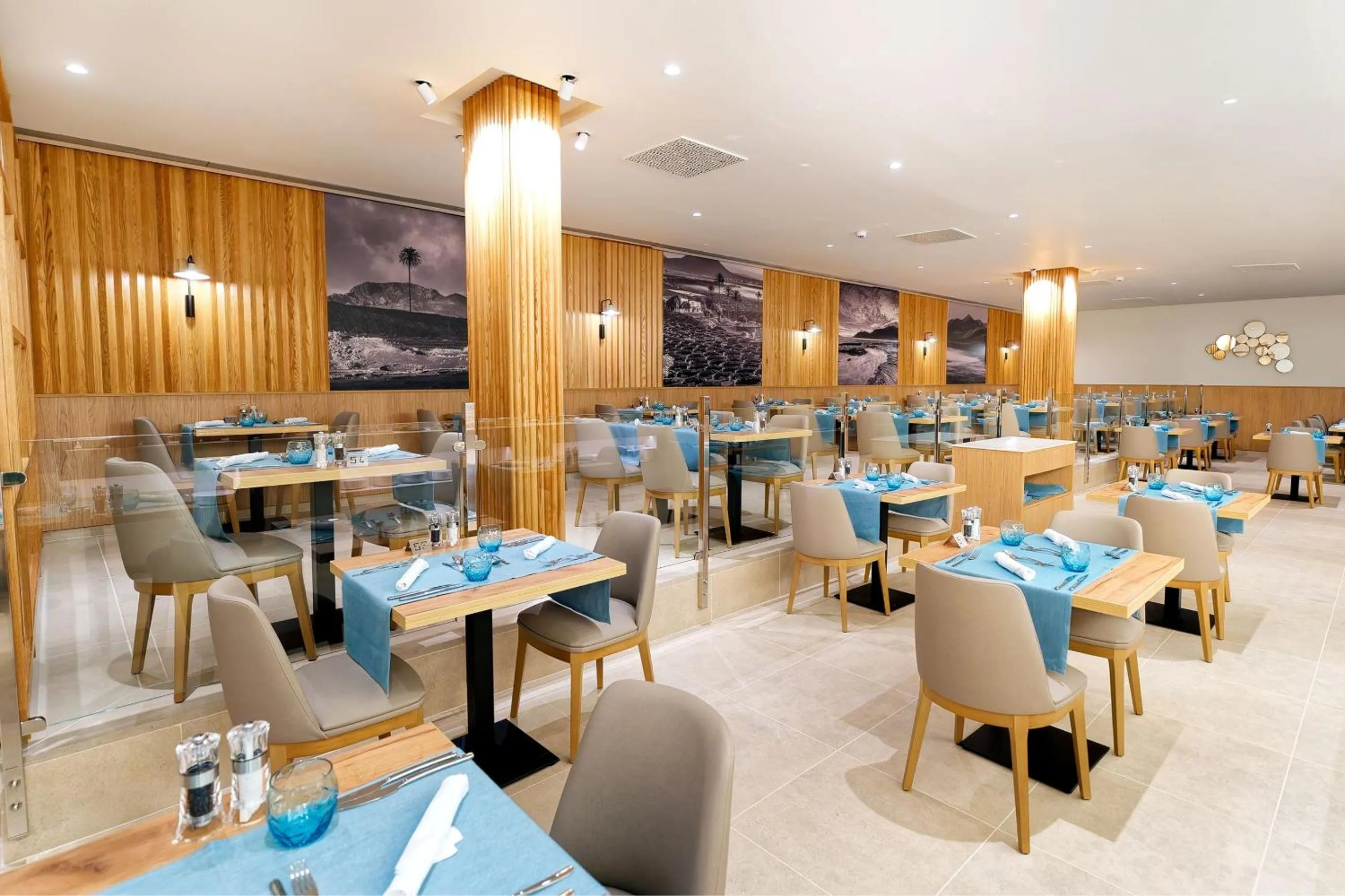 Restaurant/places to eat in Hotel Las Costas