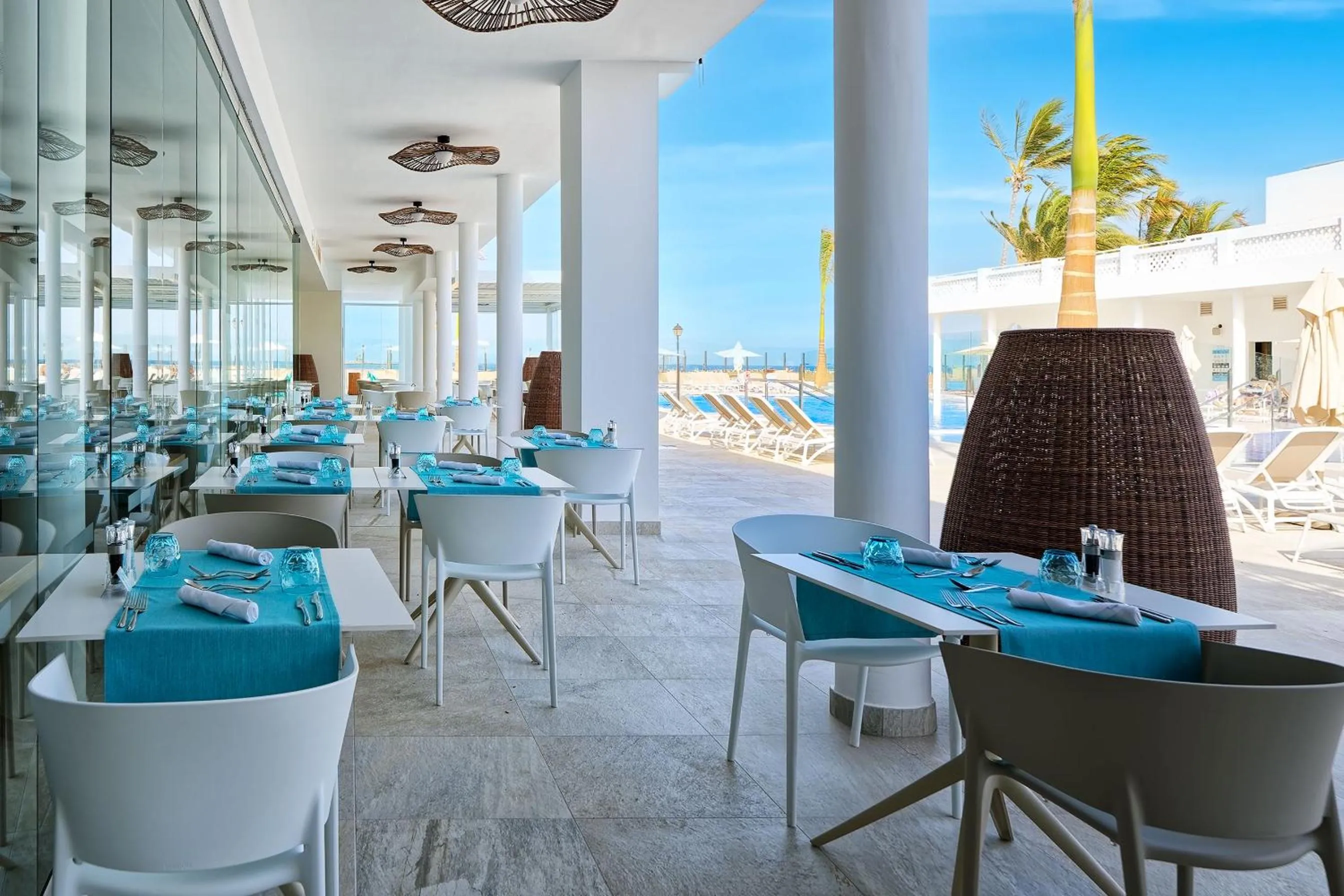 Restaurant/places to eat in Hotel Las Costas