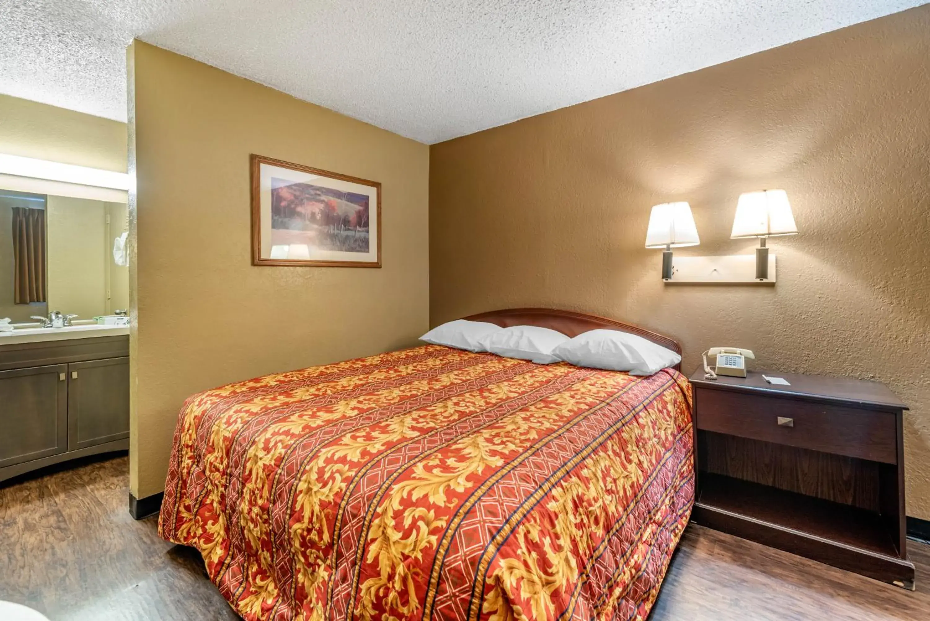 King Room in Pueblo Inn King Room in Pueblo Inn