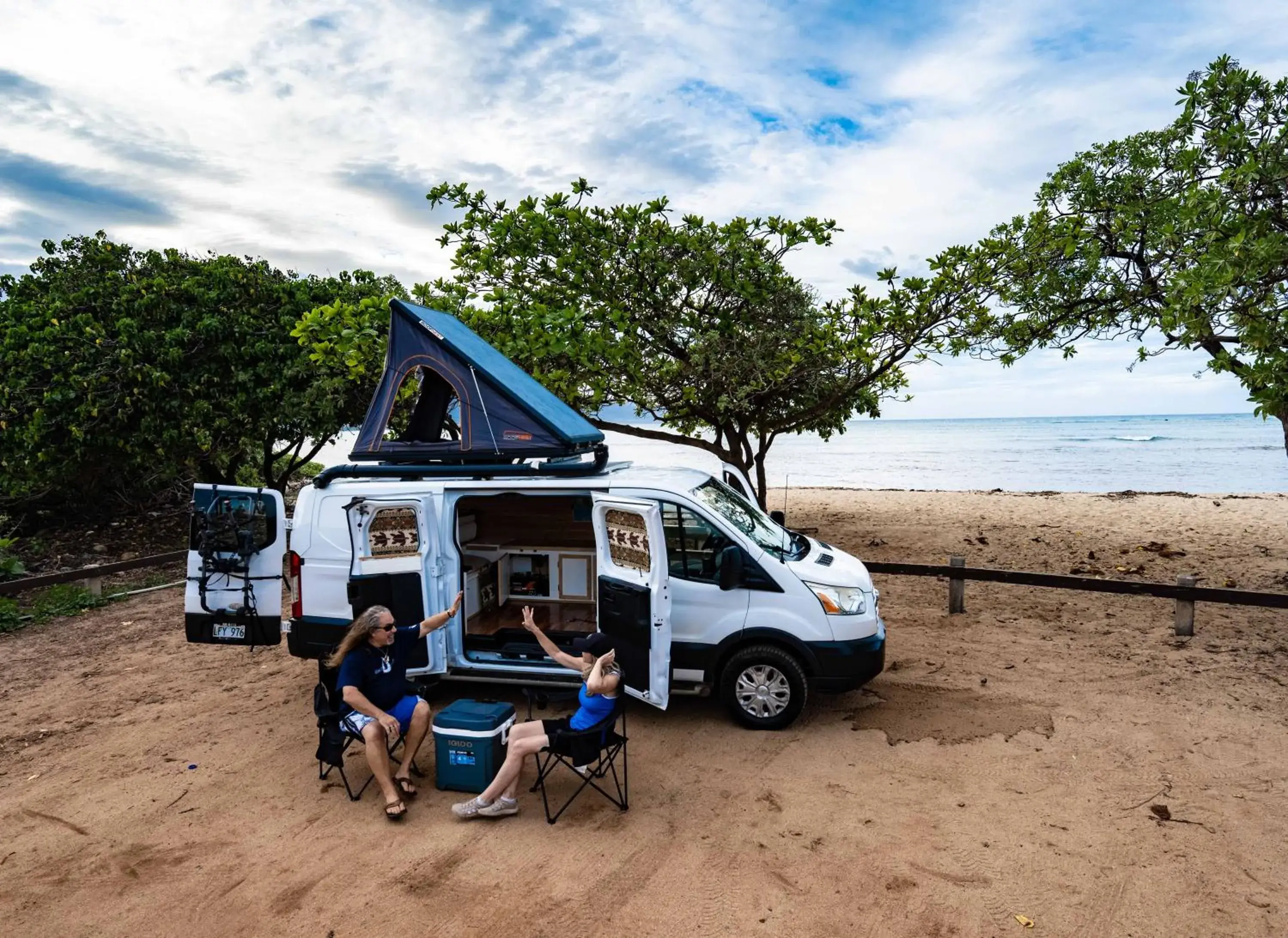 CampCar Maui Jeeps SUVs Hybrid Camper van Rentals with equipment and Travel Advice CampCar Maui Jeeps SUVs Hybrid Camper van Rentals with equipment and Travel Advice