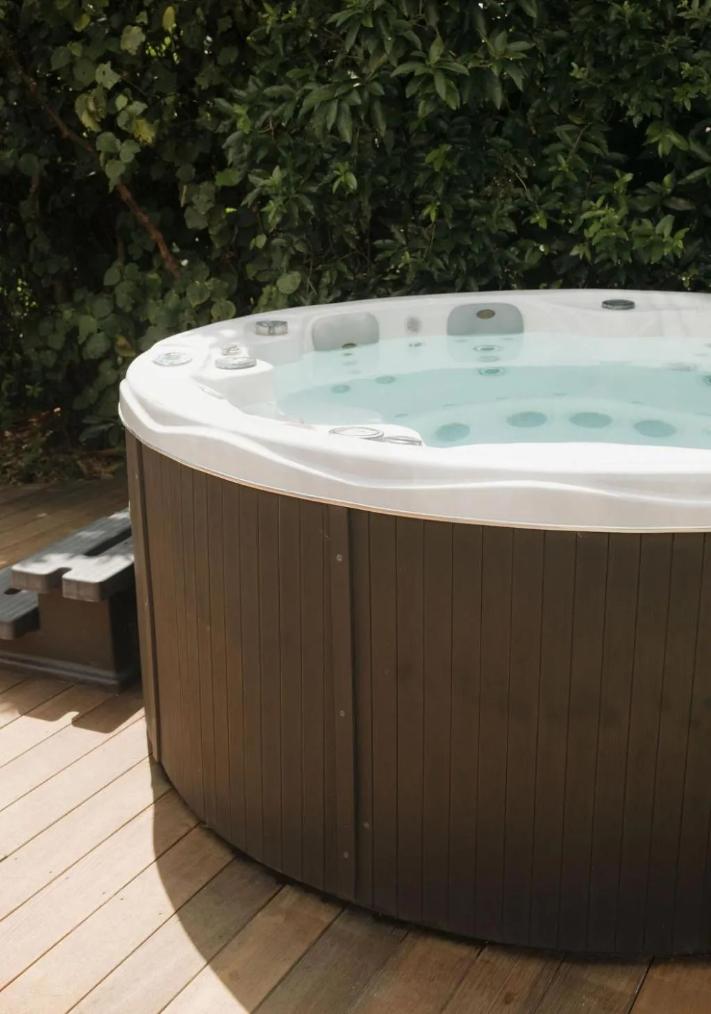 Hot Tub in Te Whaanga Retreat & Spa