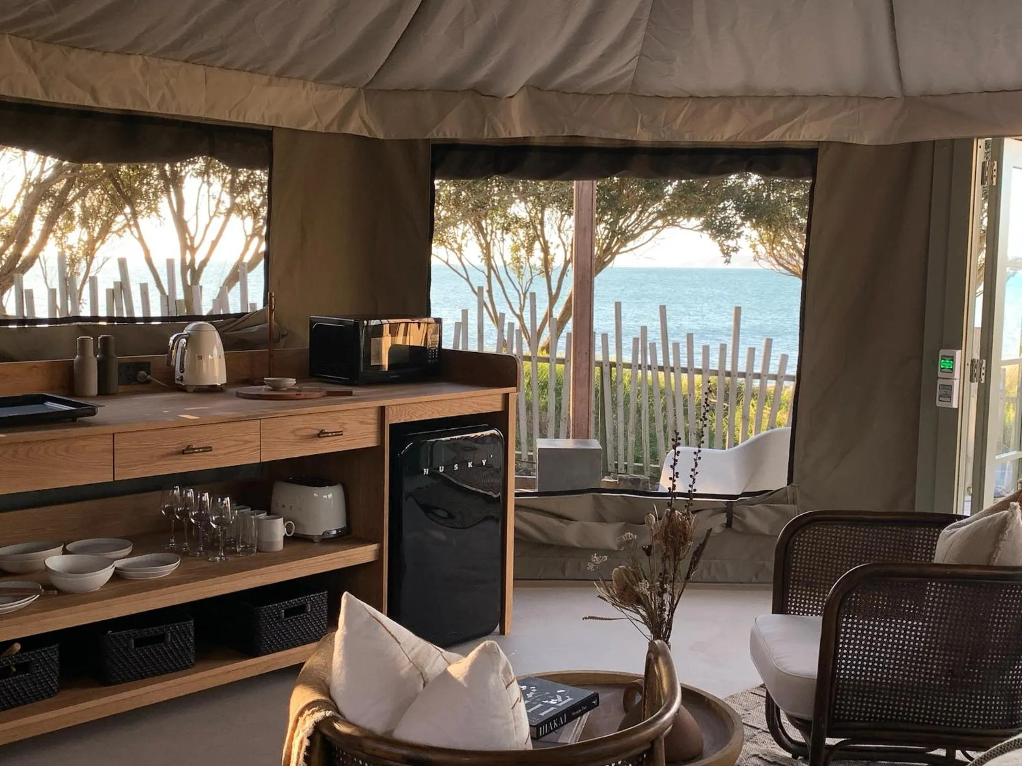 Coffee/tea facilities in Te Whaanga Retreat & Spa