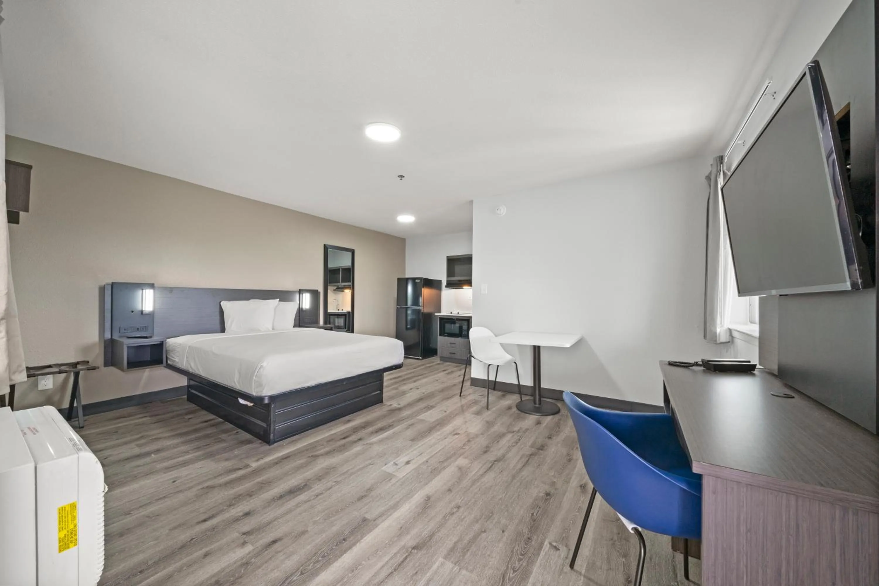 Bed in Southern Suites Columbus