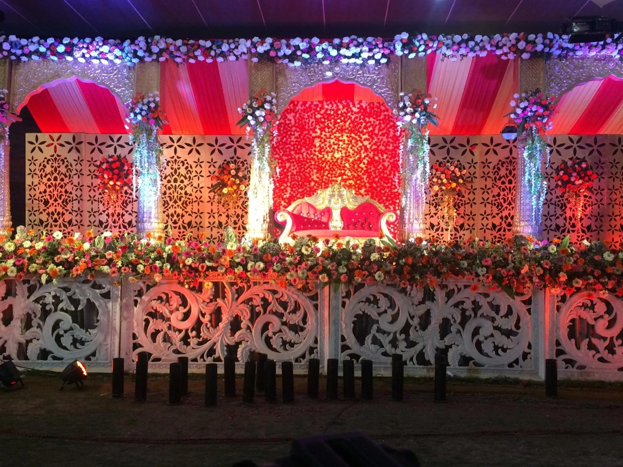 Decorative detail in Rubystone Shiv Vilas Palace