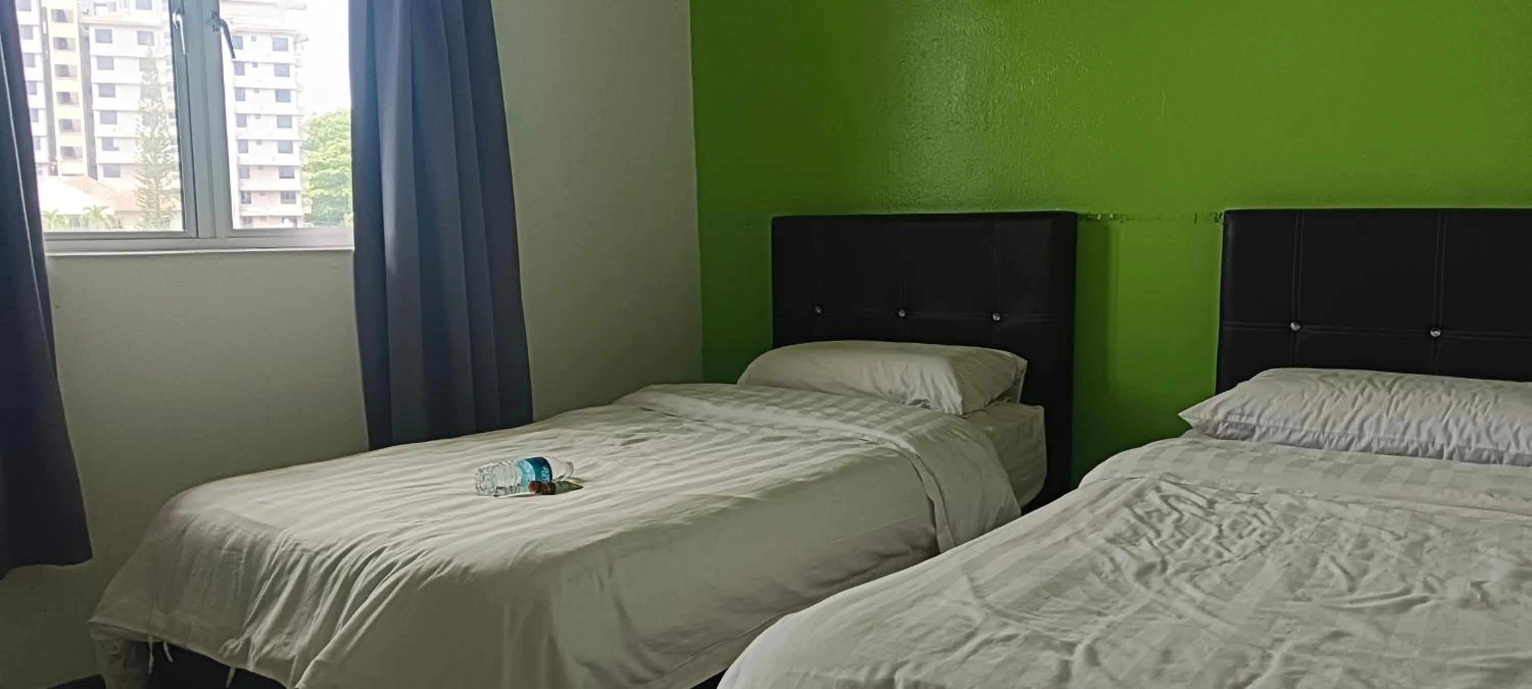 Bedroom, Bed in 69 Hotel