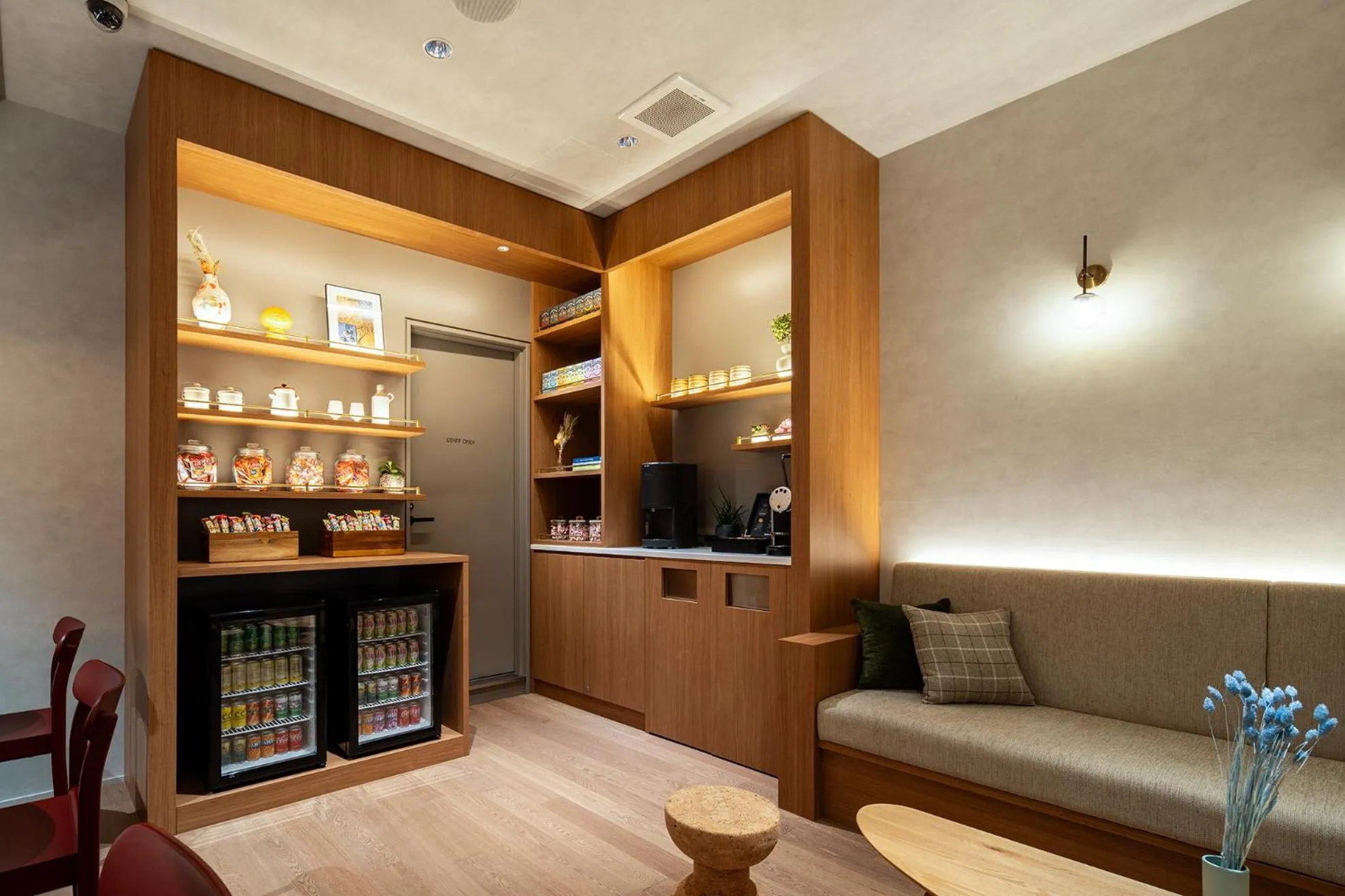 Lobby or reception in Section L Shimbashi West