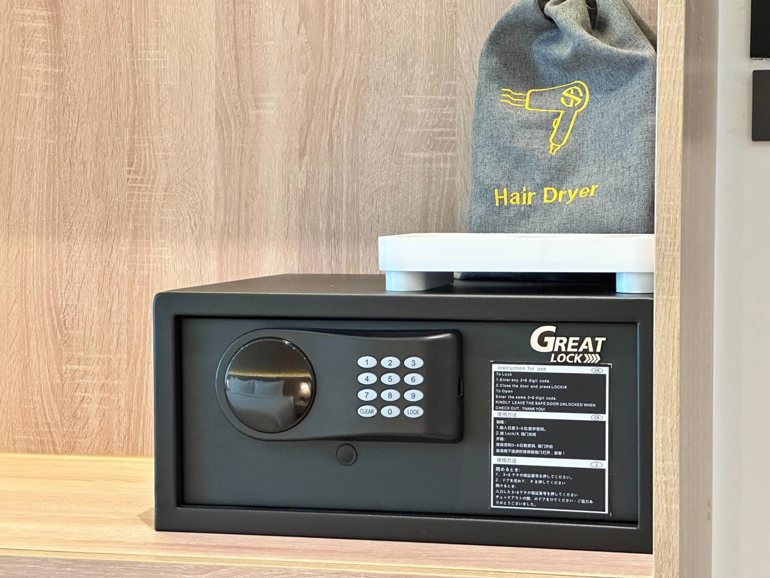 hair dryier in Winston Hotel