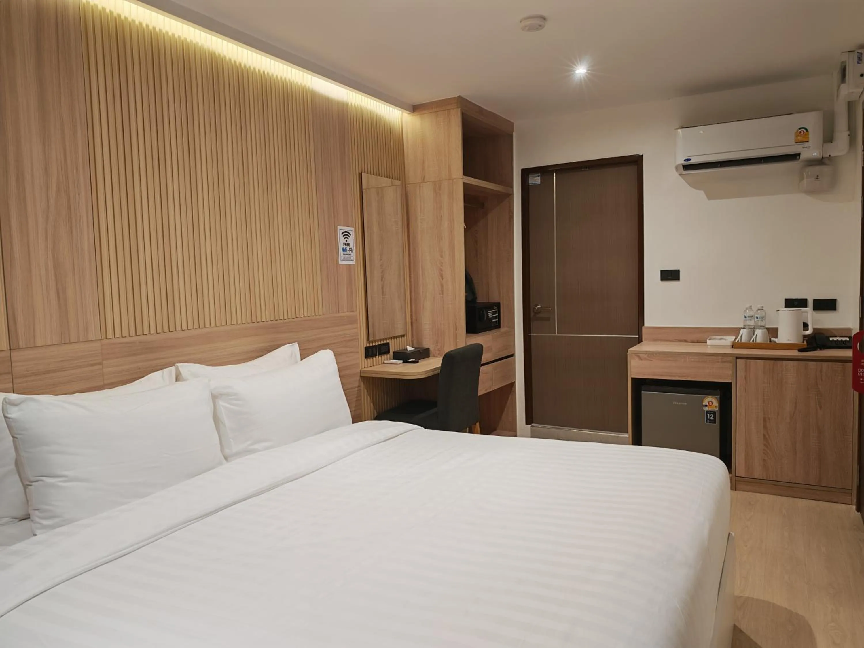 Bed in Winston Hotel