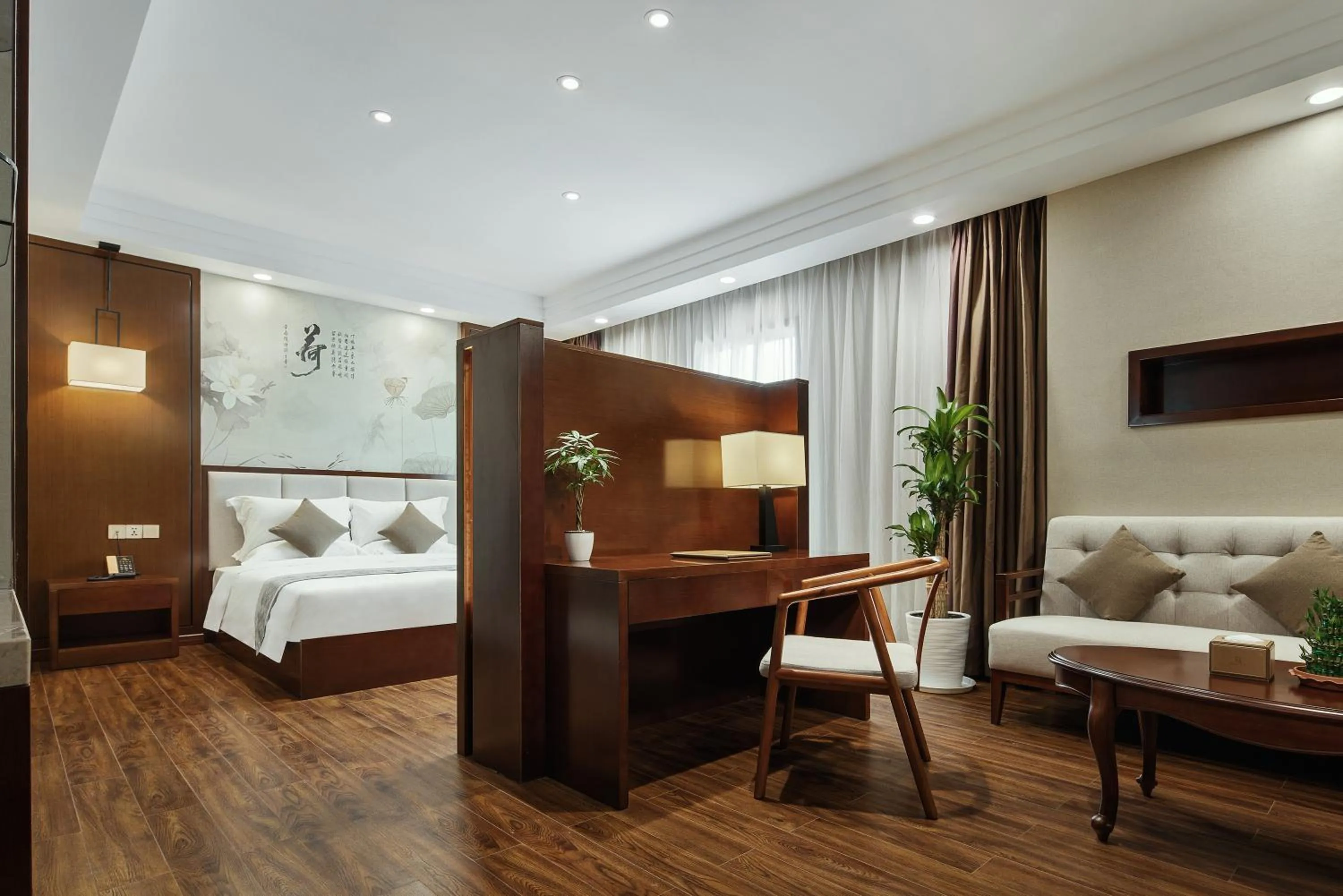 Bed in Rose Garden International Hotel