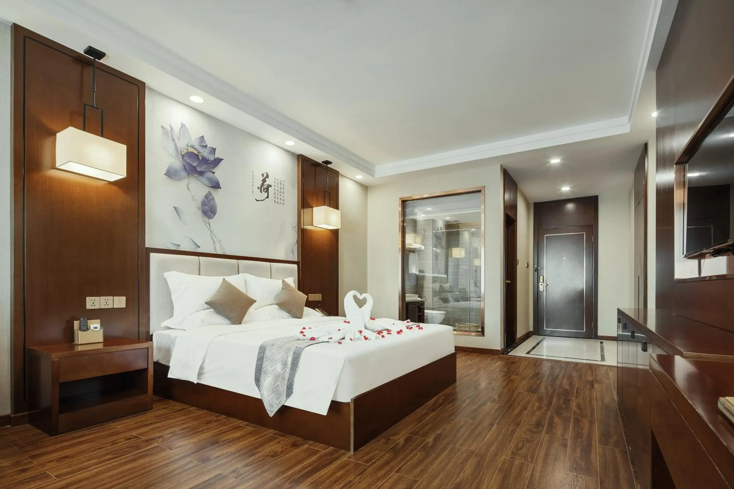 Bed in Rose Garden International Hotel Bed in Rose Garden International Hotel