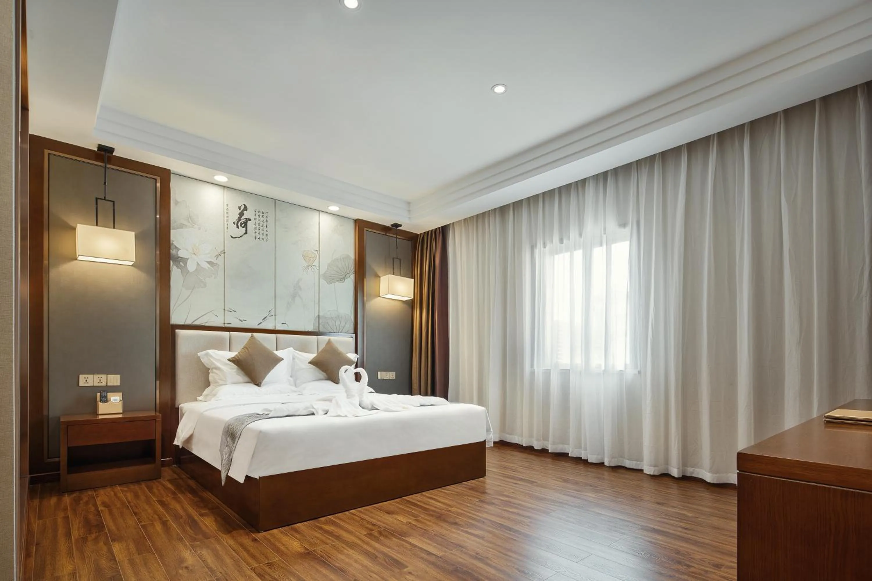 Bed in Rose Garden International Hotel