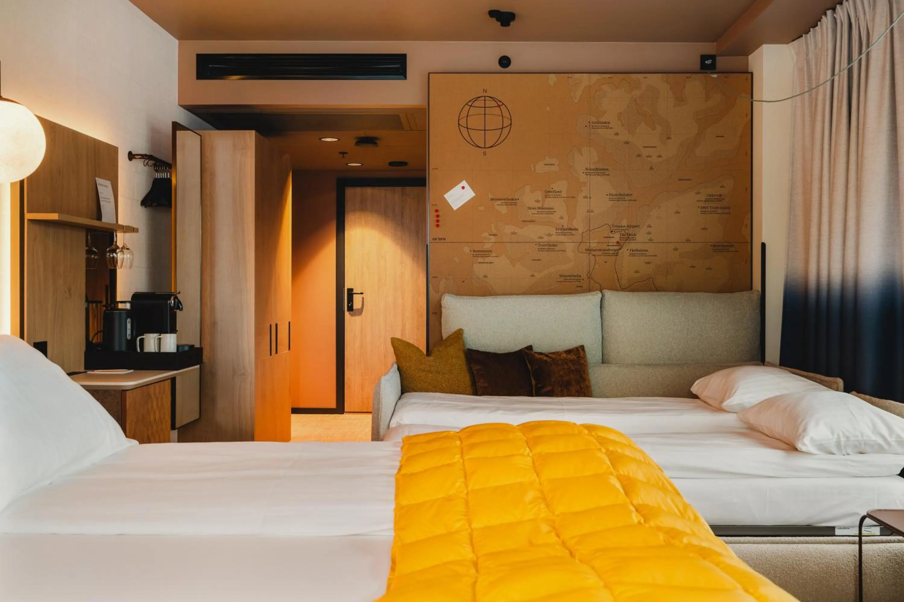 Family, Bed in The Dock 69 39 by Scandic