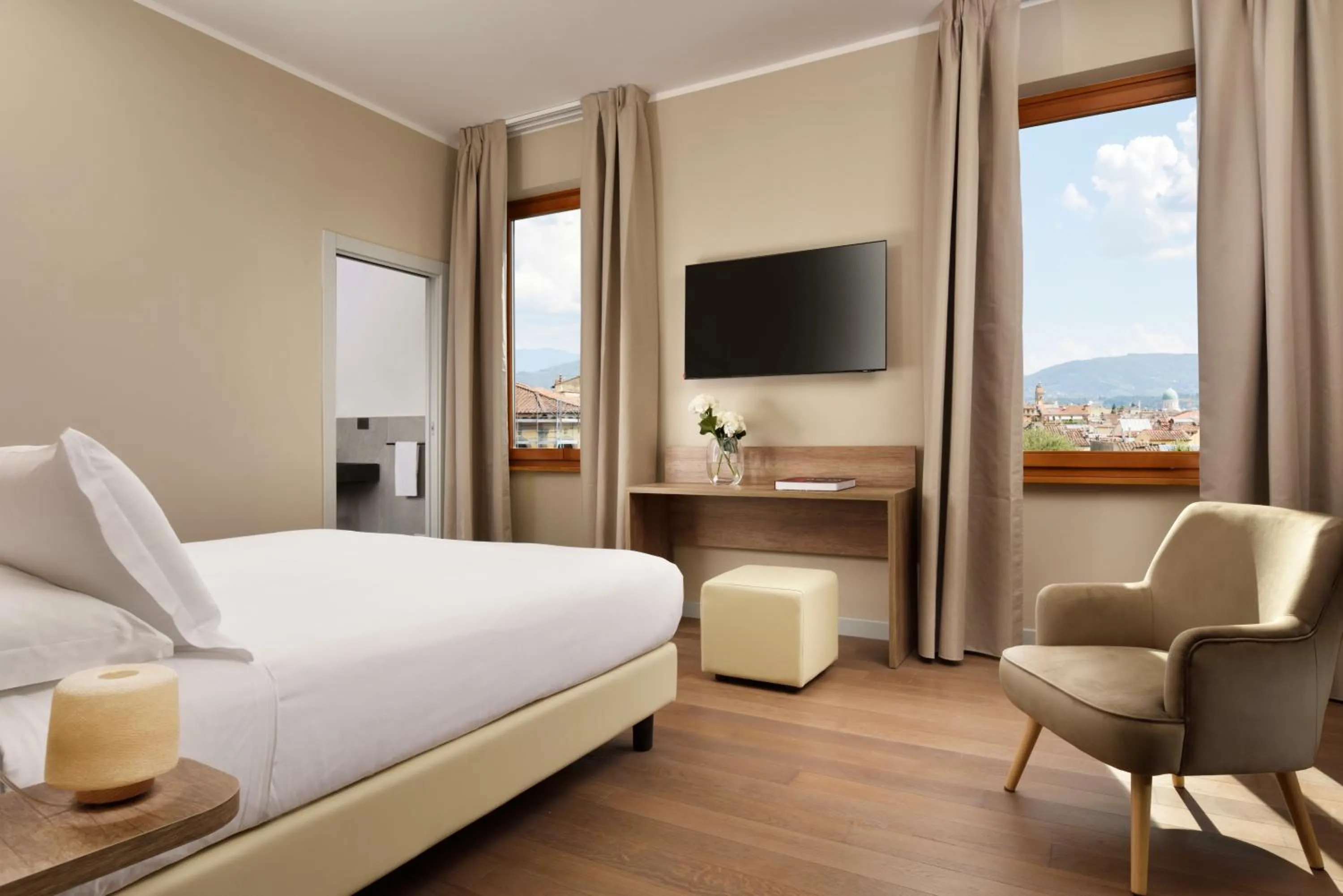 Bedroom, Bed in Essence Hotel