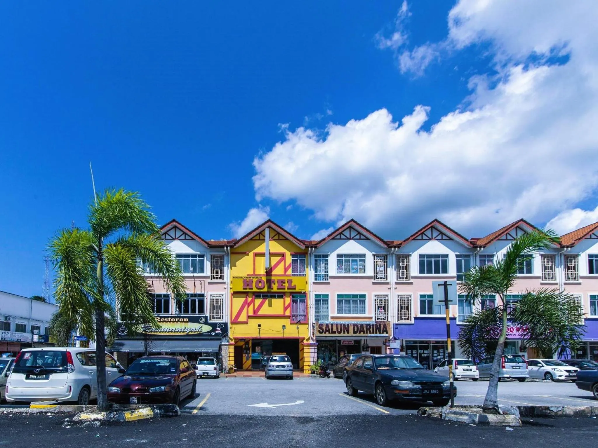 Property building in Kuala Selangor Hotel