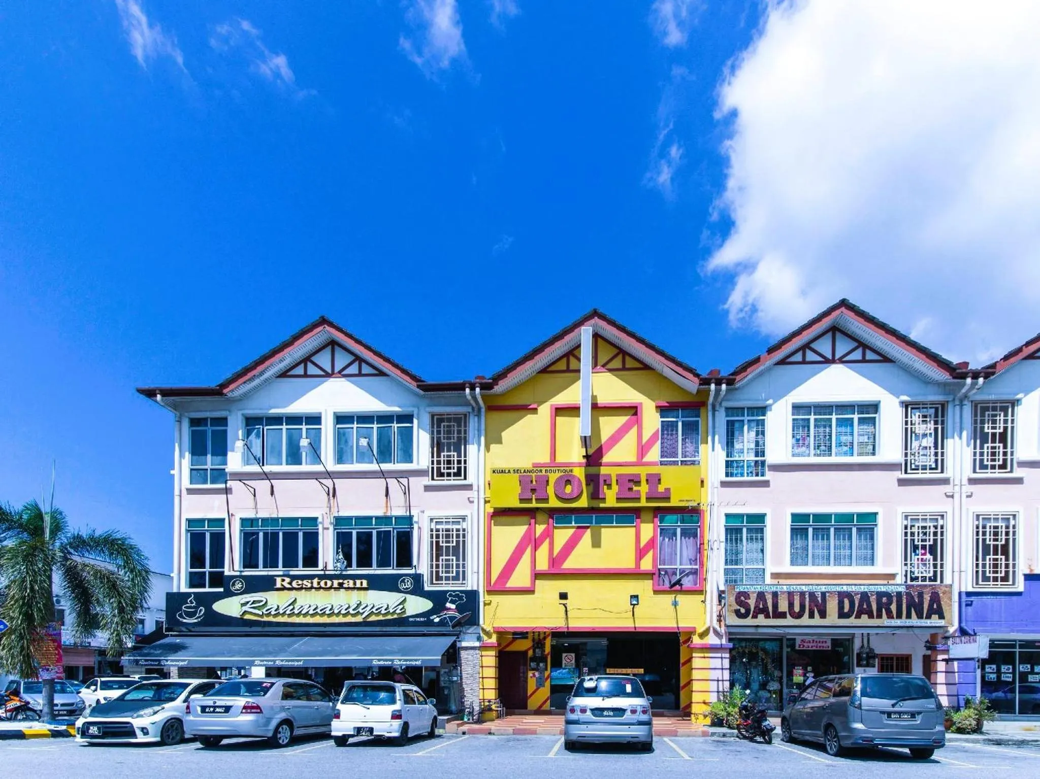 Property building in Kuala Selangor Hotel