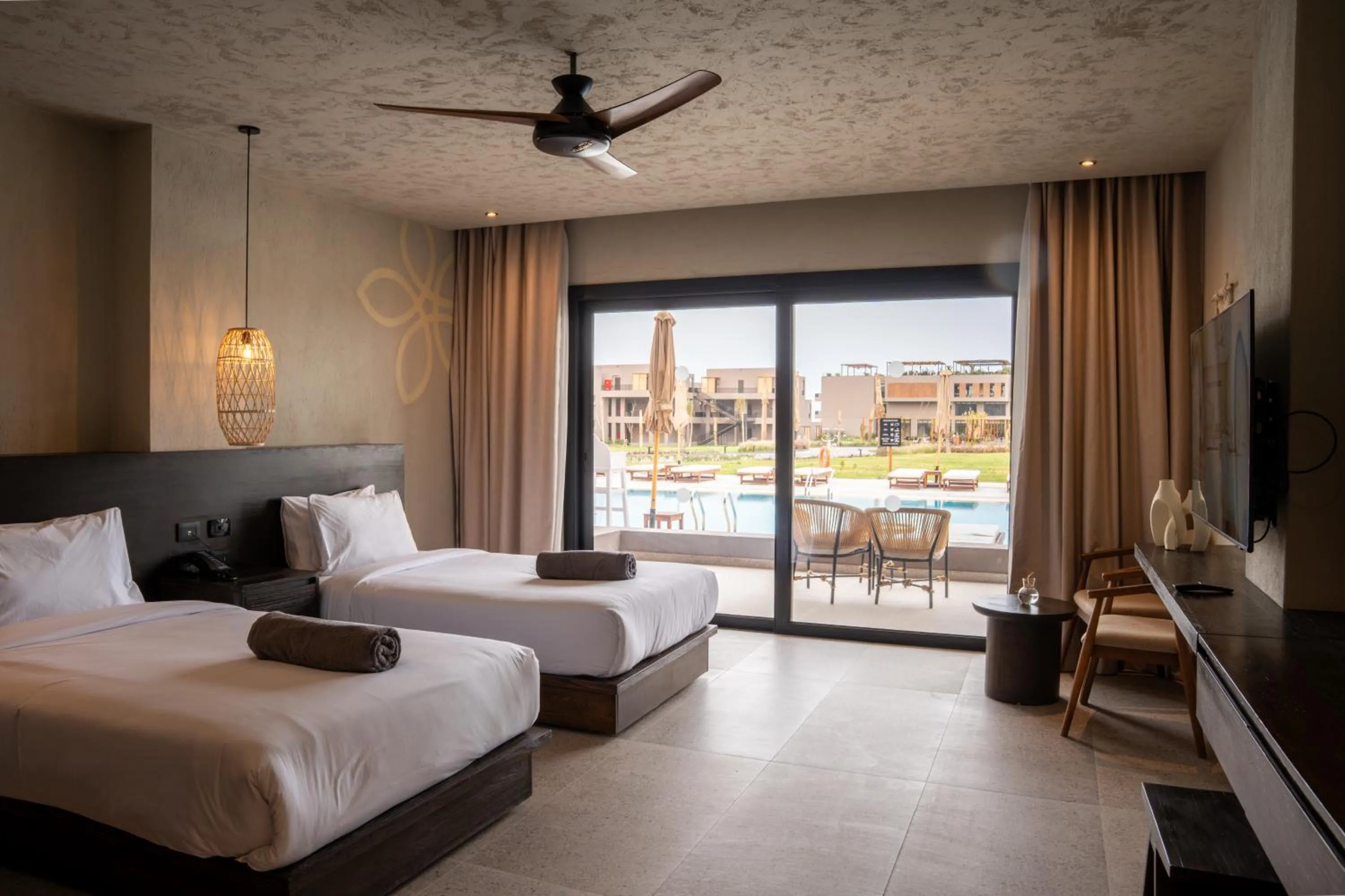 Bedroom, Bed in Sentido Naga Bay - Adults friendly