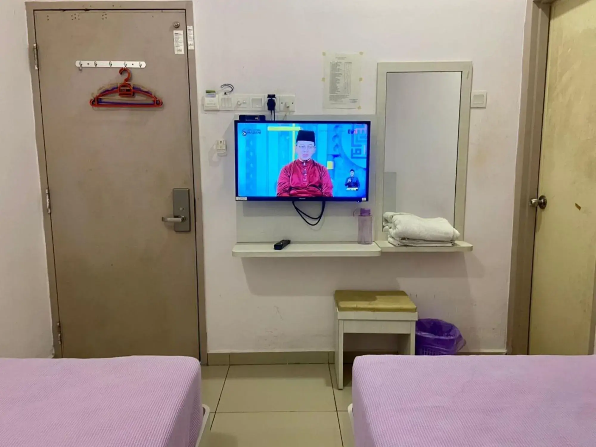 TV and multimedia, Bed in Lavender Riverside Hotel TV and multimedia, Bed in Lavender Riverside Hotel