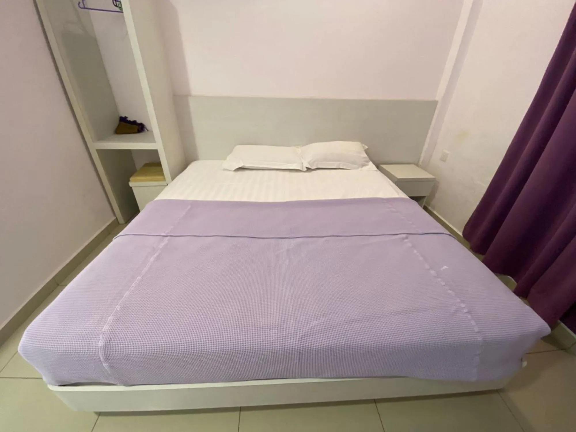 Bed in Lavender Riverside Hotel