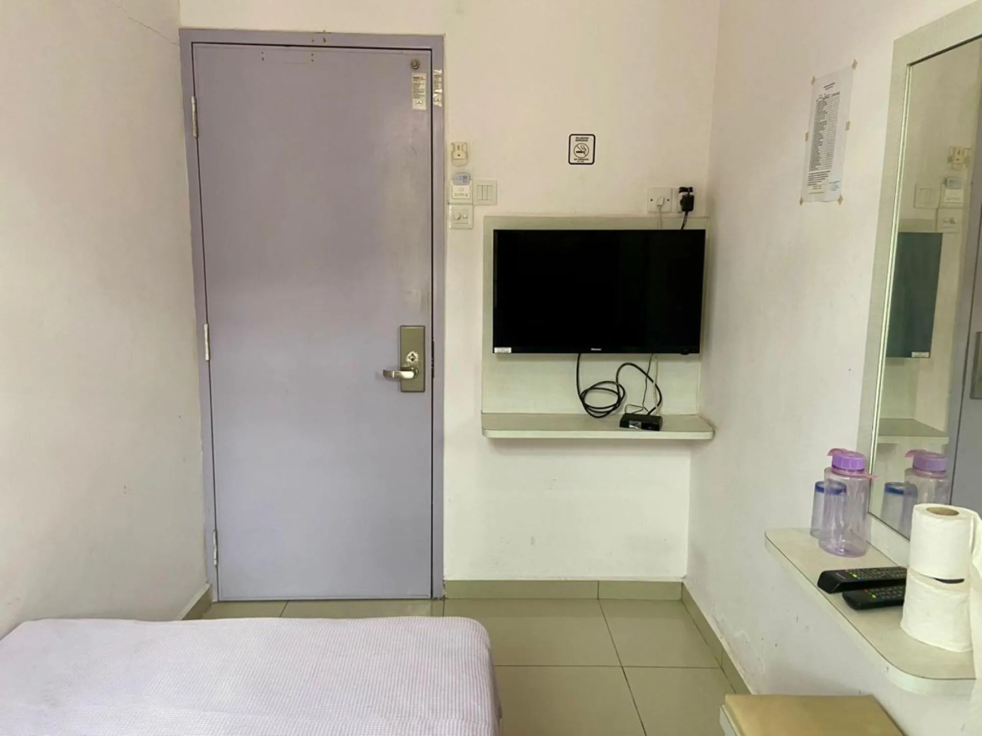 TV and multimedia, Bed in Lavender Riverside Hotel