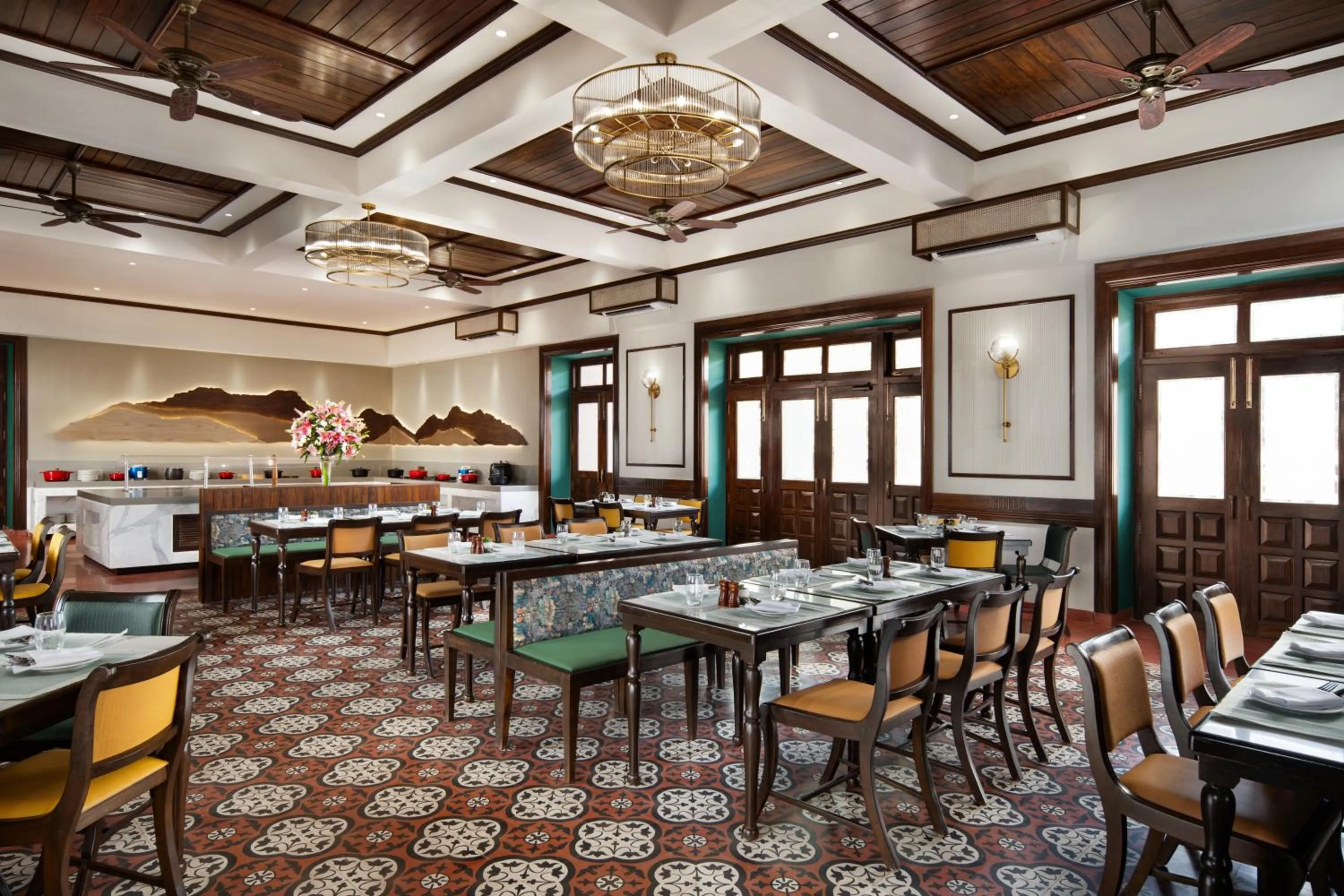 Restaurant/places to eat in Fountain, Mahabaleshwar - IHCL SeleQtions