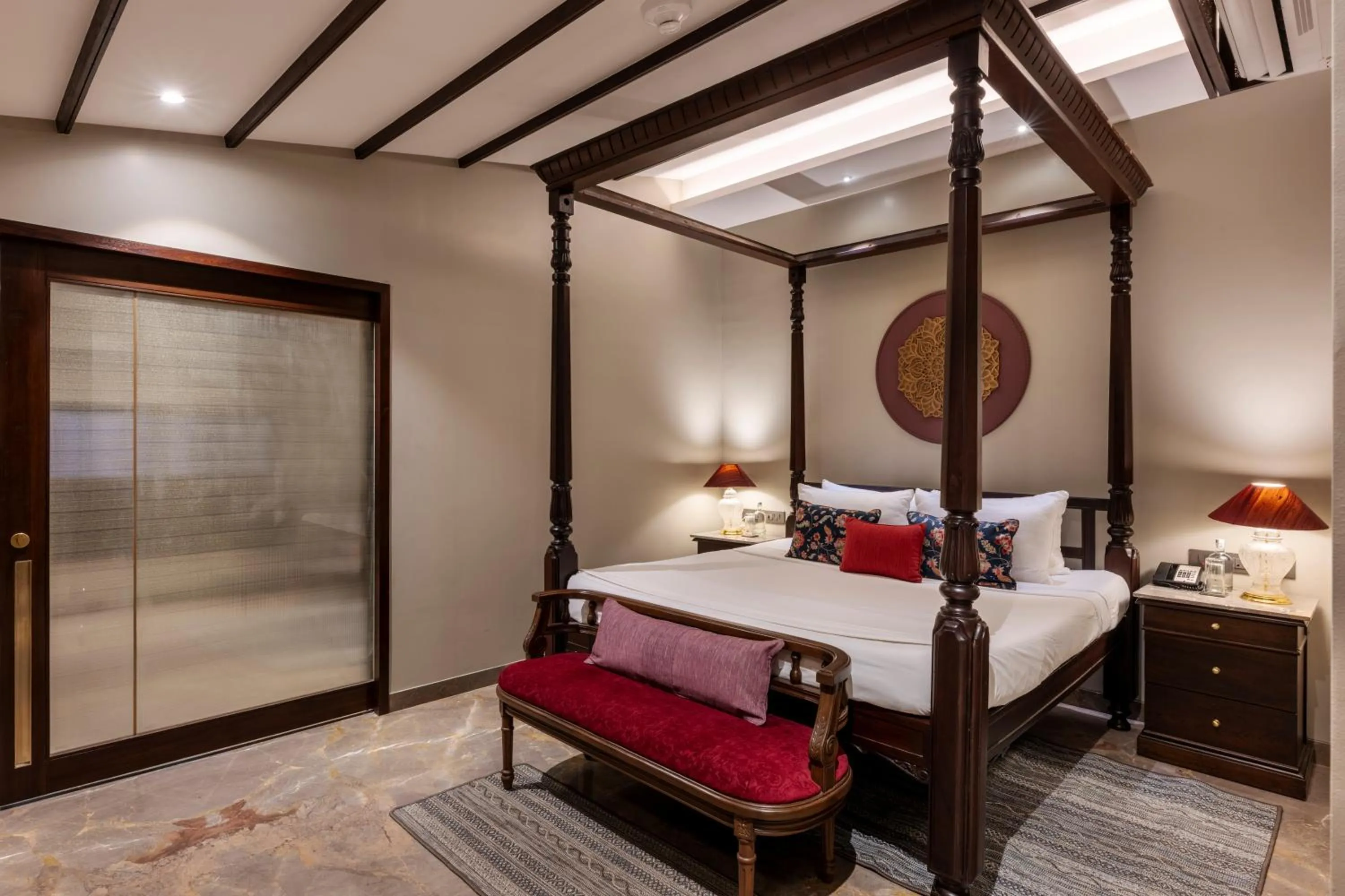 Bed in Fountain, Mahabaleshwar - IHCL SeleQtions