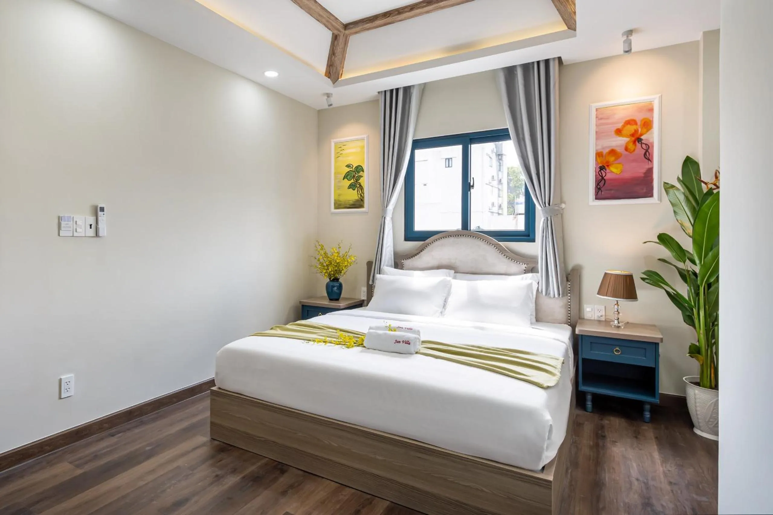 Bed in Jan Villa SaiGon Oasis