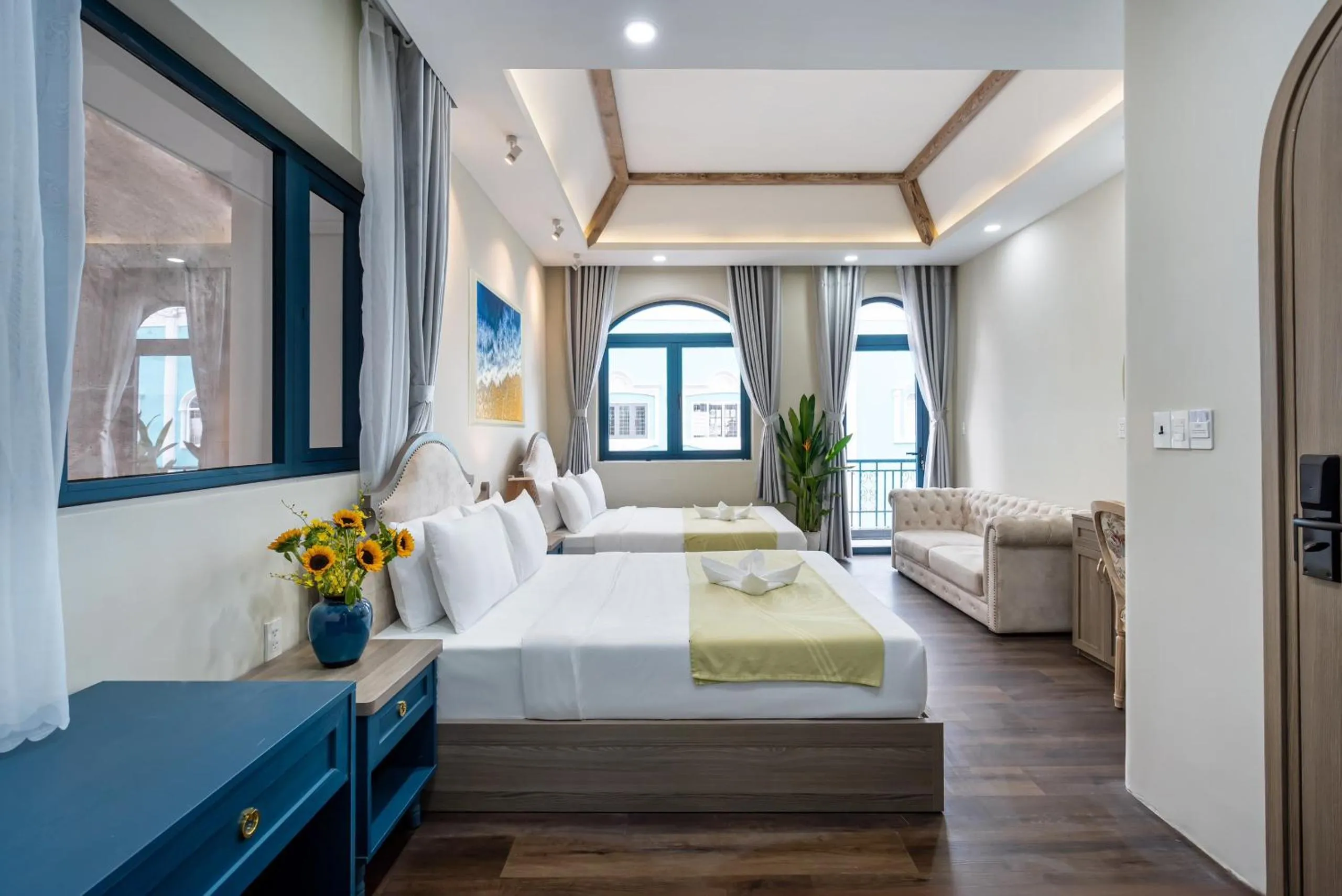 Bed in Jan Villa SaiGon Oasis