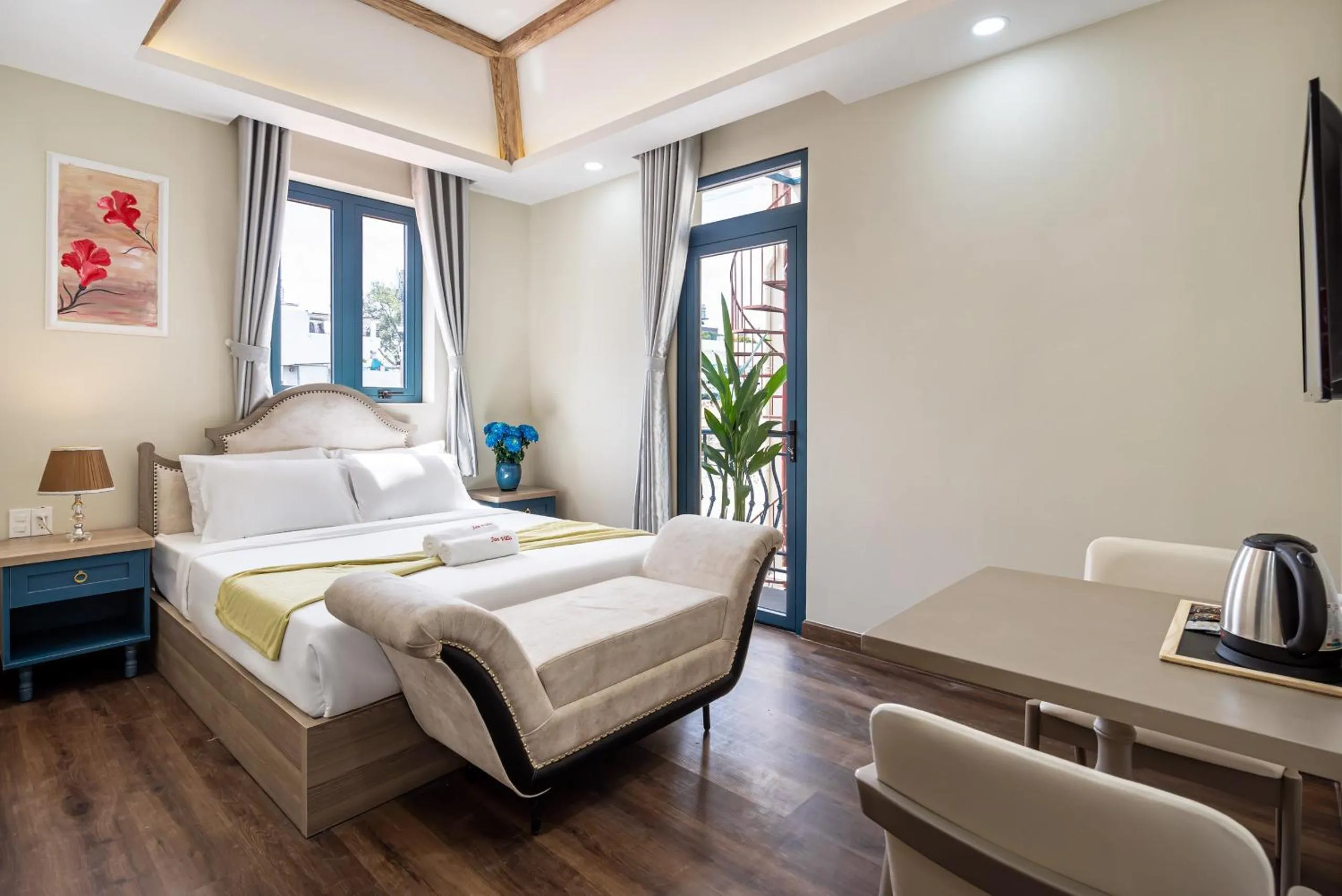 Bed in Jan Villa SaiGon Oasis