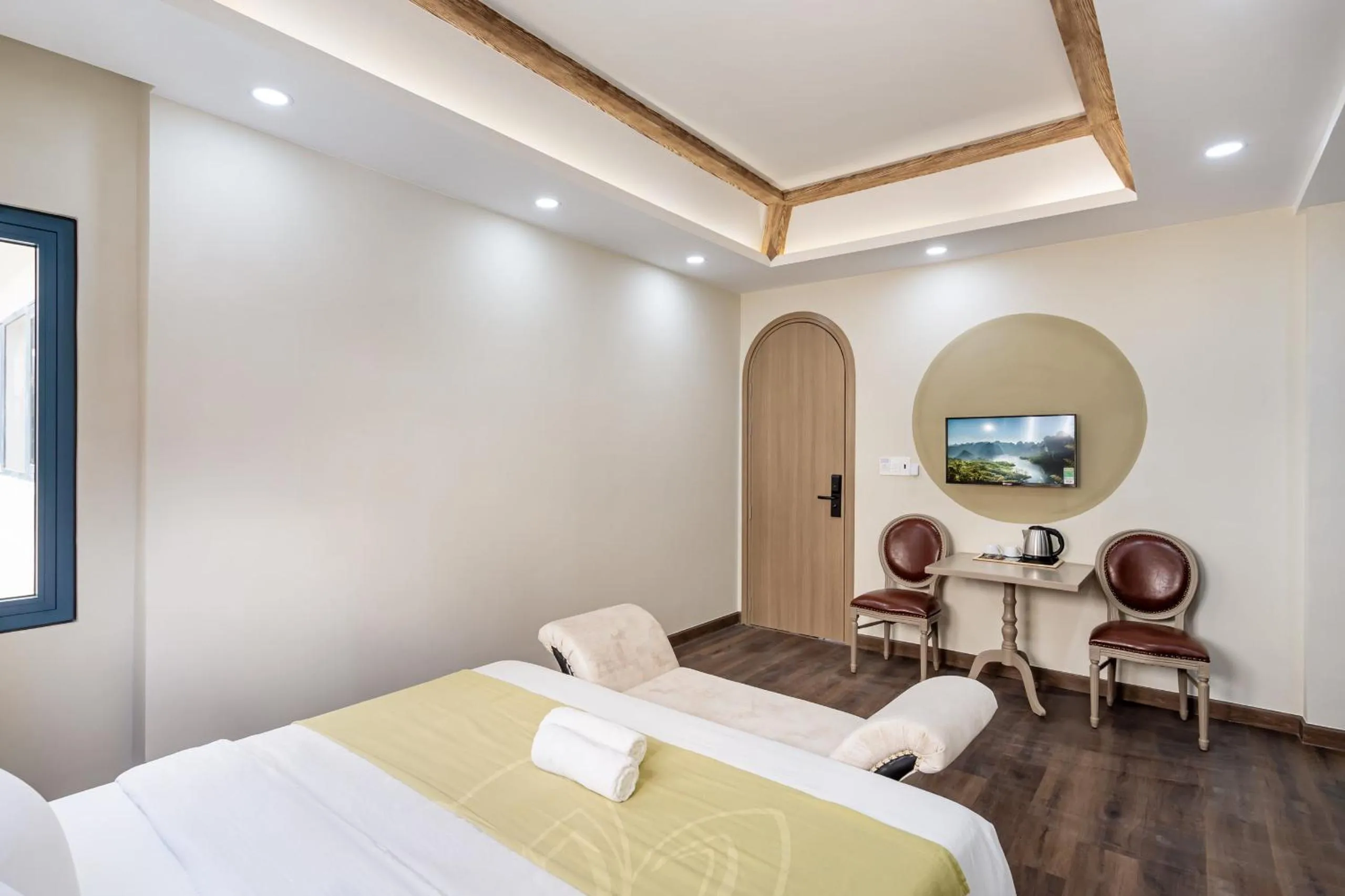Bed in Jan Villa SaiGon Oasis