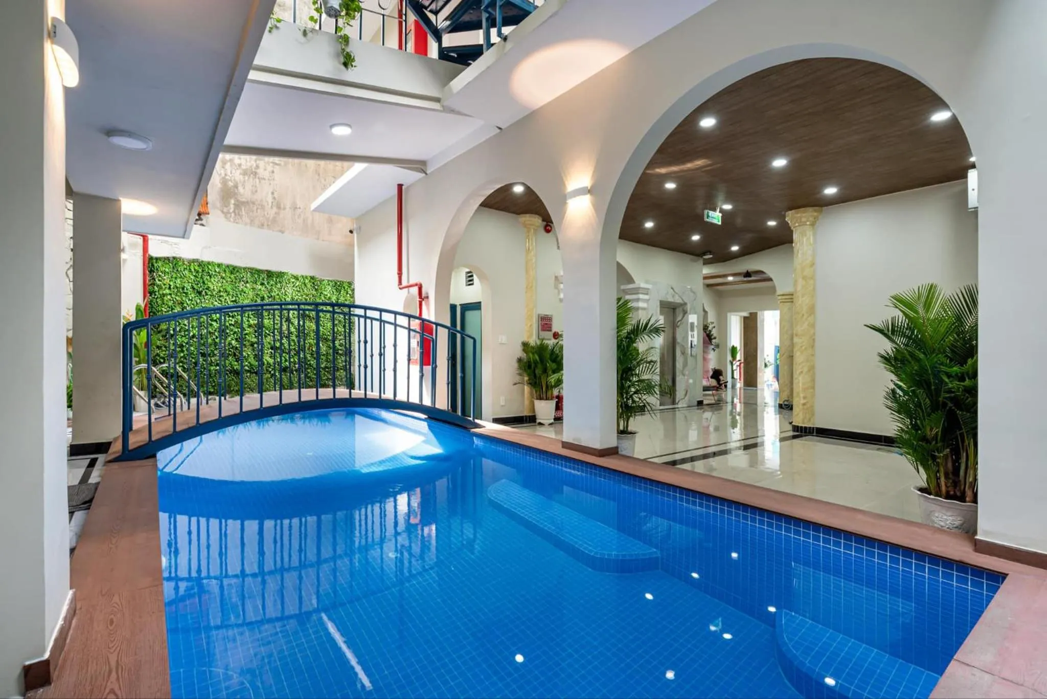 Swimming pool in Jan Villa SaiGon Oasis