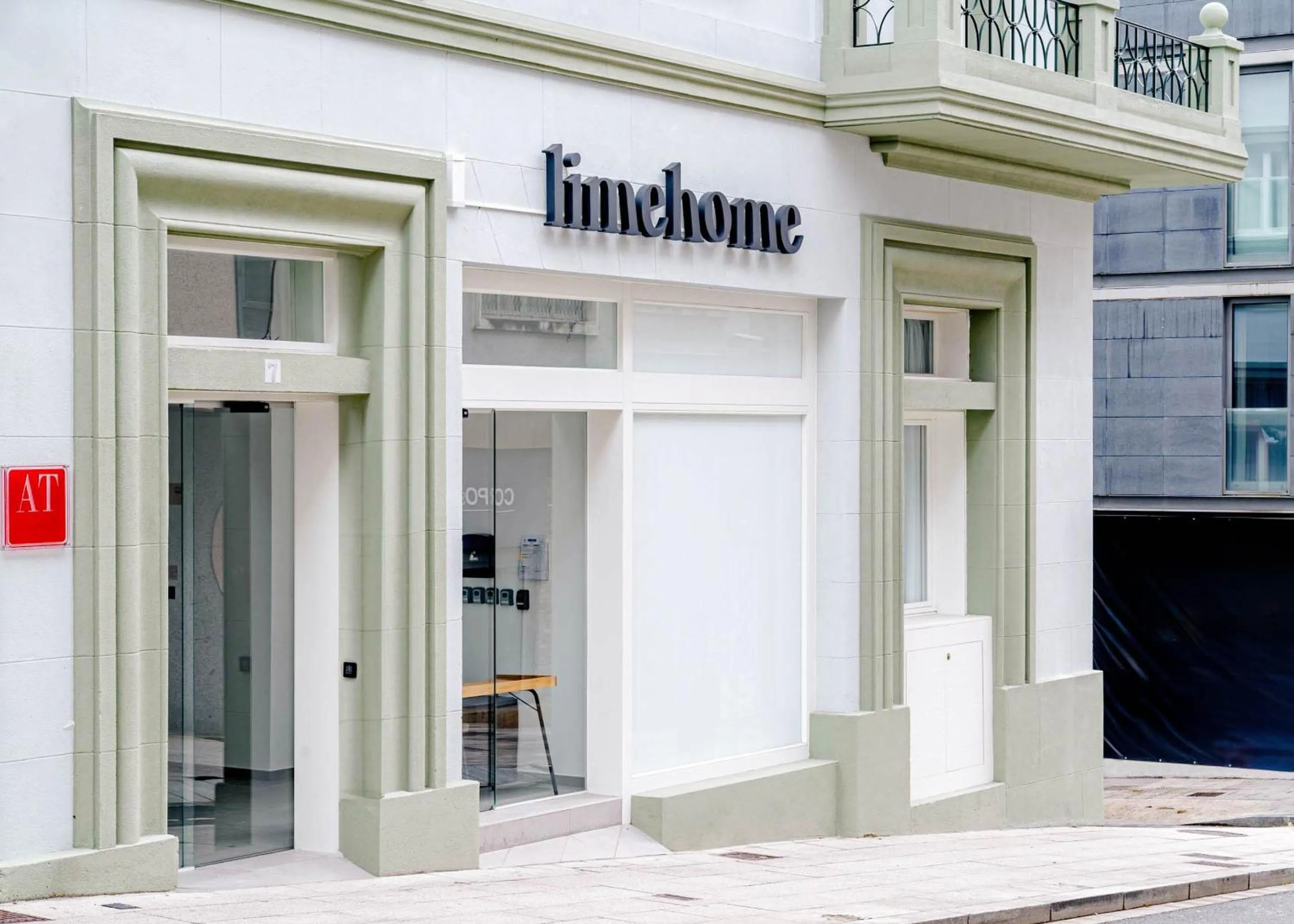 Property logo or sign in Limehome Santiago de Compostela