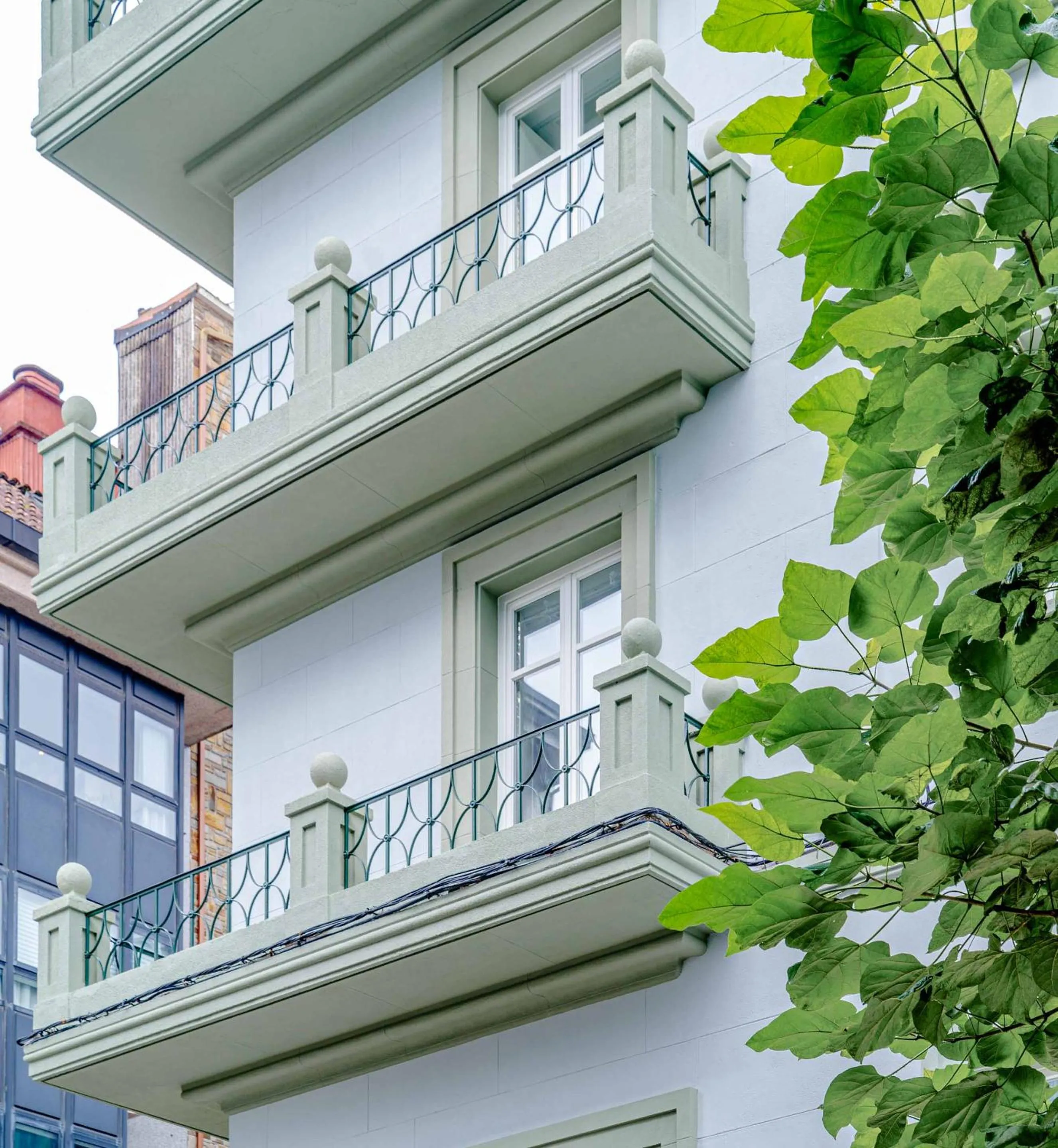 Property building in Limehome Santiago de Compostela