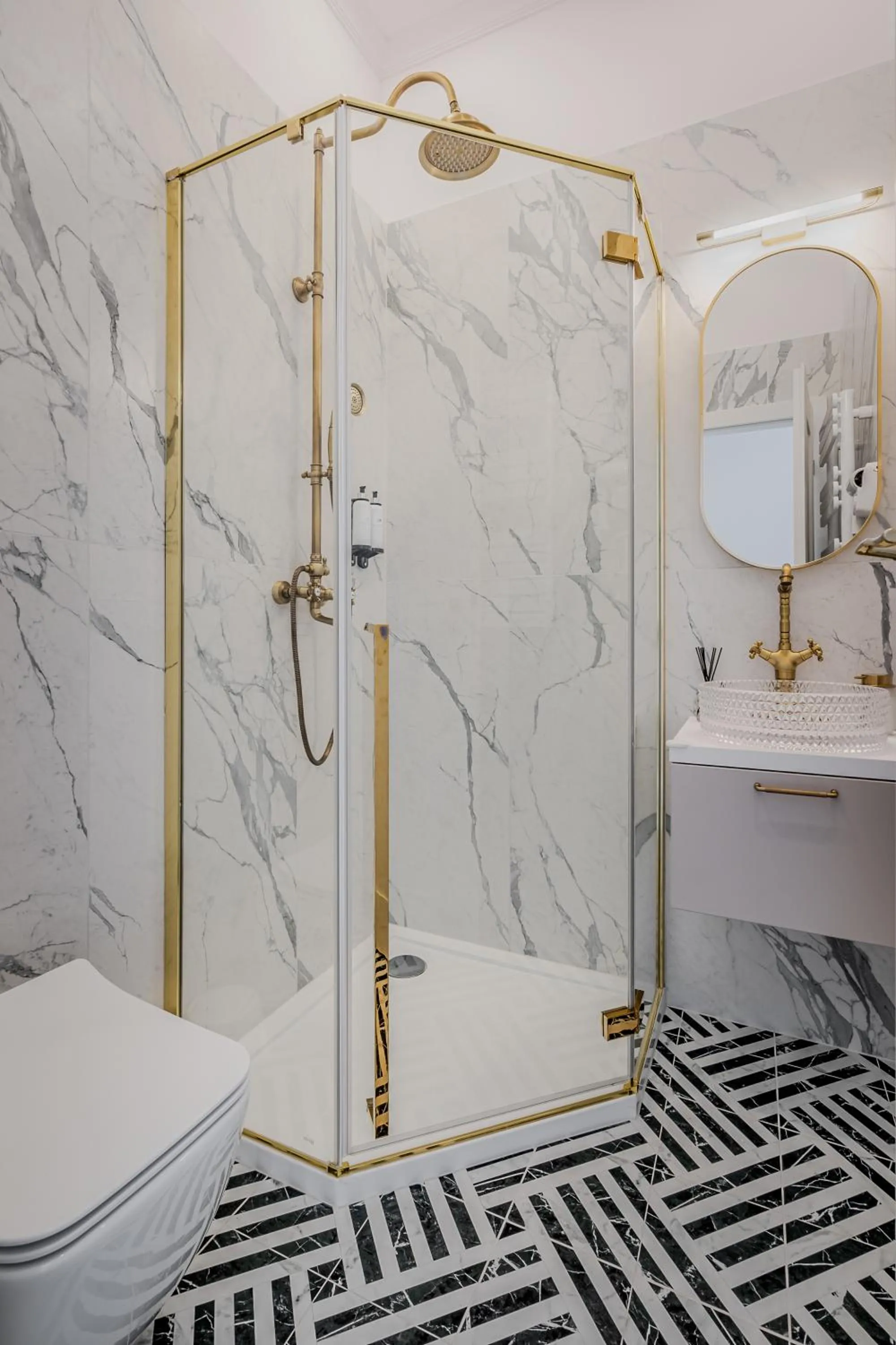 Shower in Timeless Boutique Suites by BQA