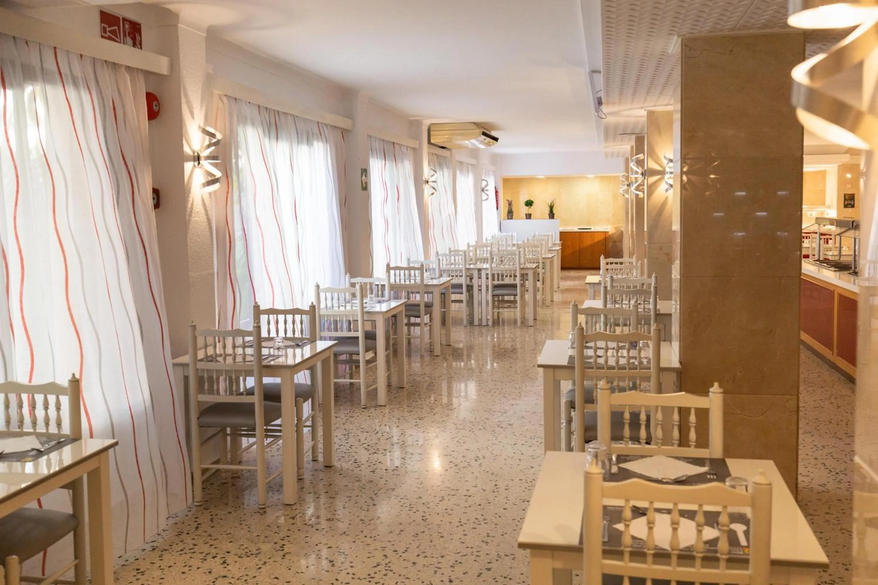 Restaurant/places to eat in R2 Veronica