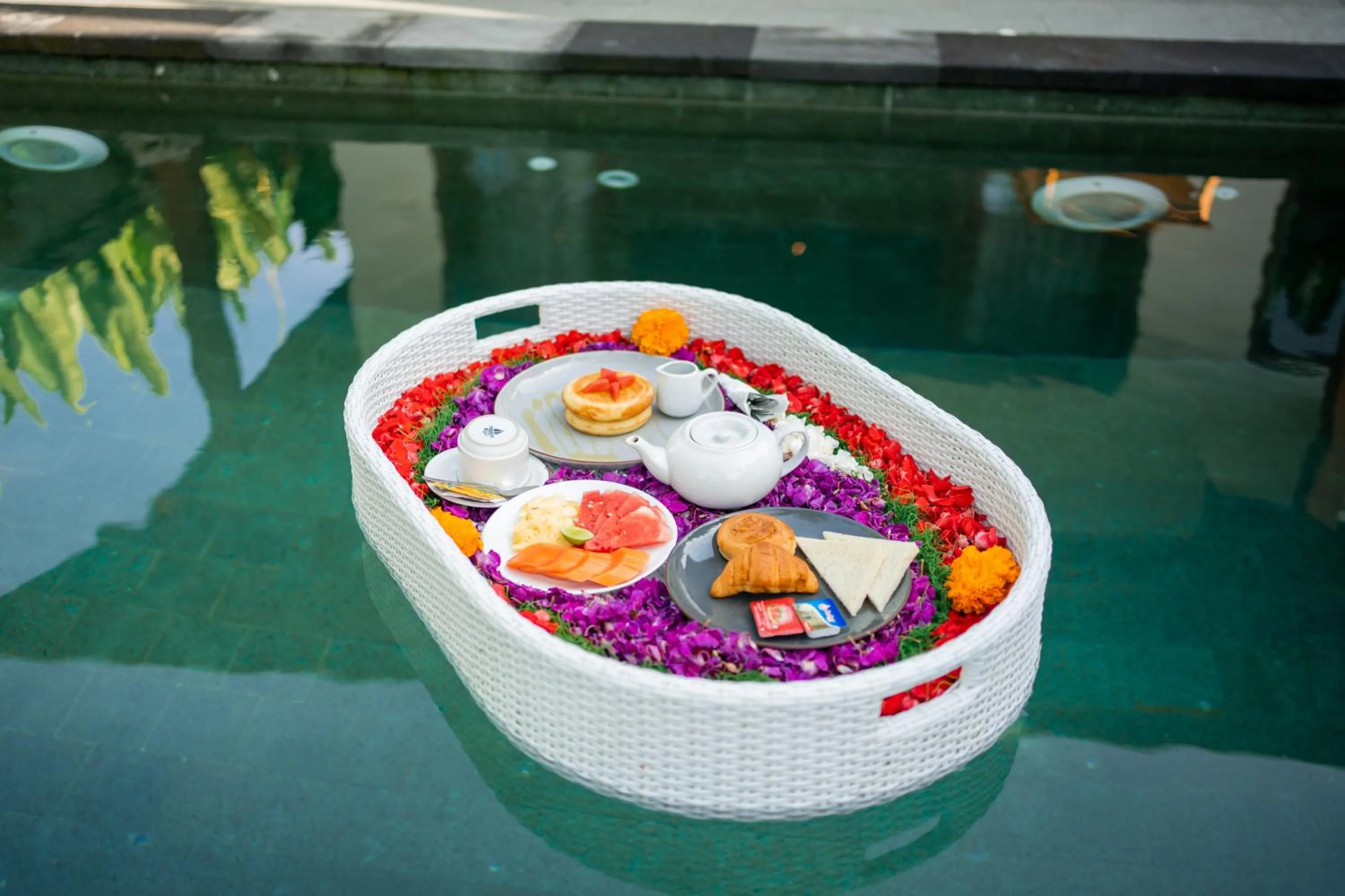 Swimming pool in Kaki Uma Villa