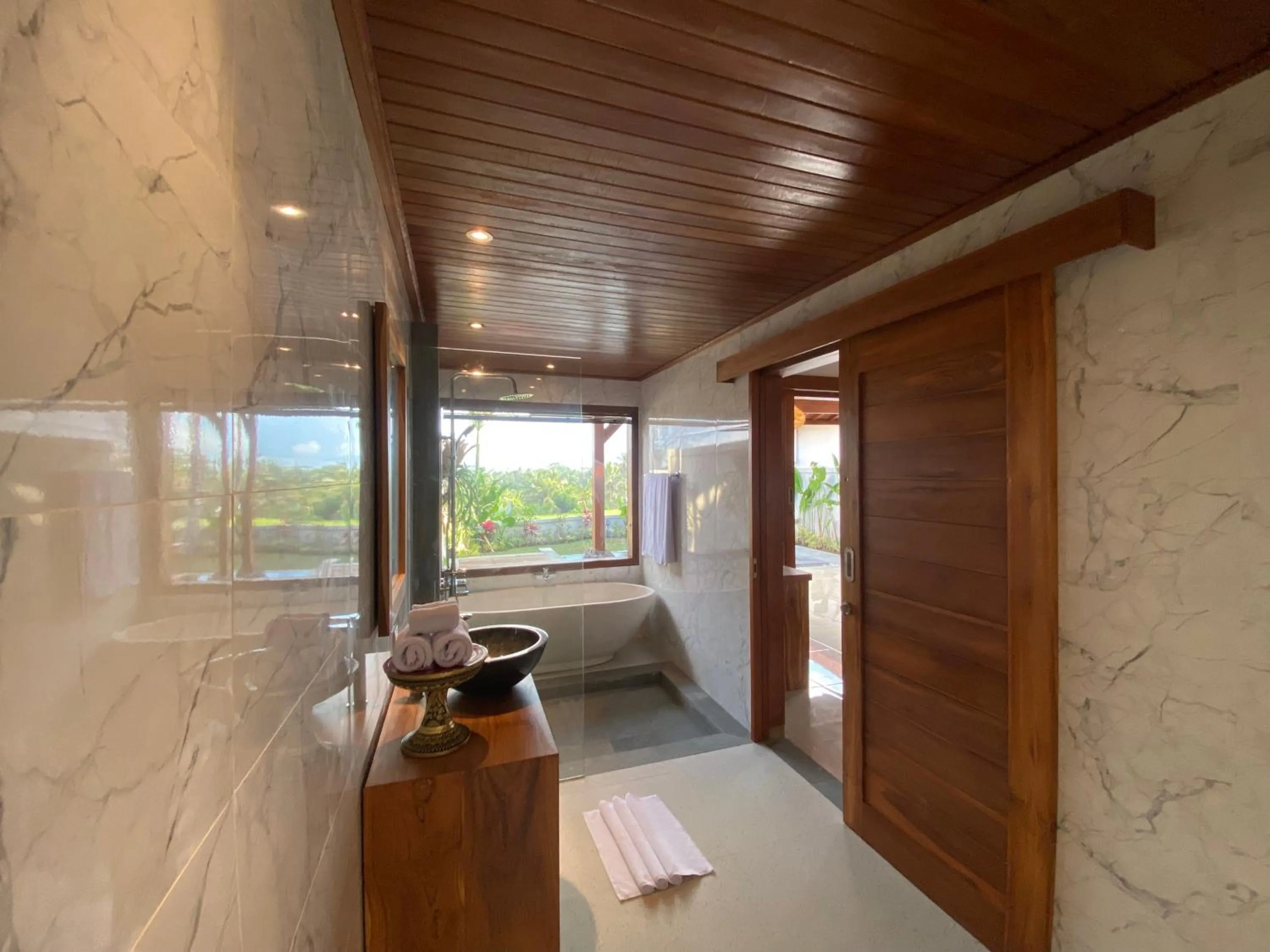 Bathroom in Kaki Uma Villa