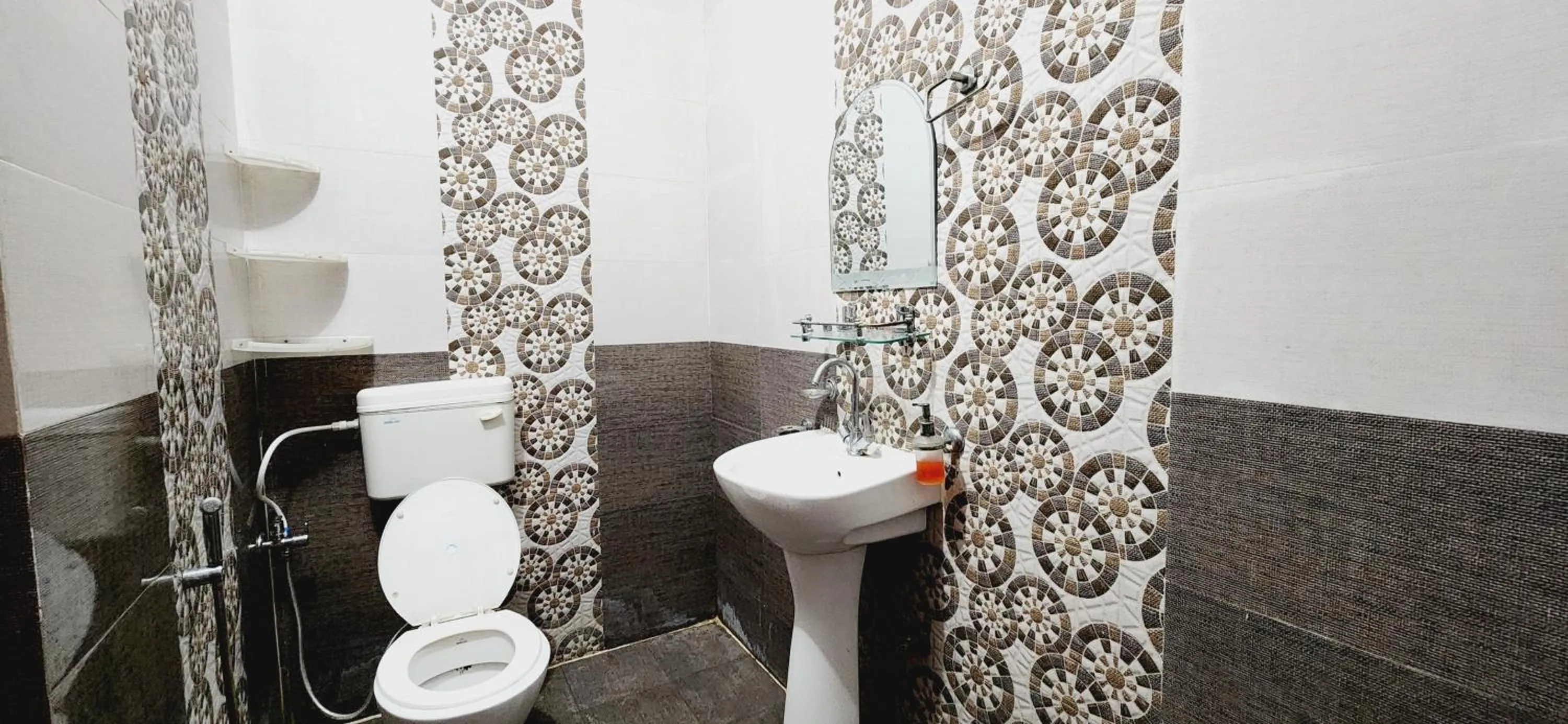 Shower in Prisha Stay