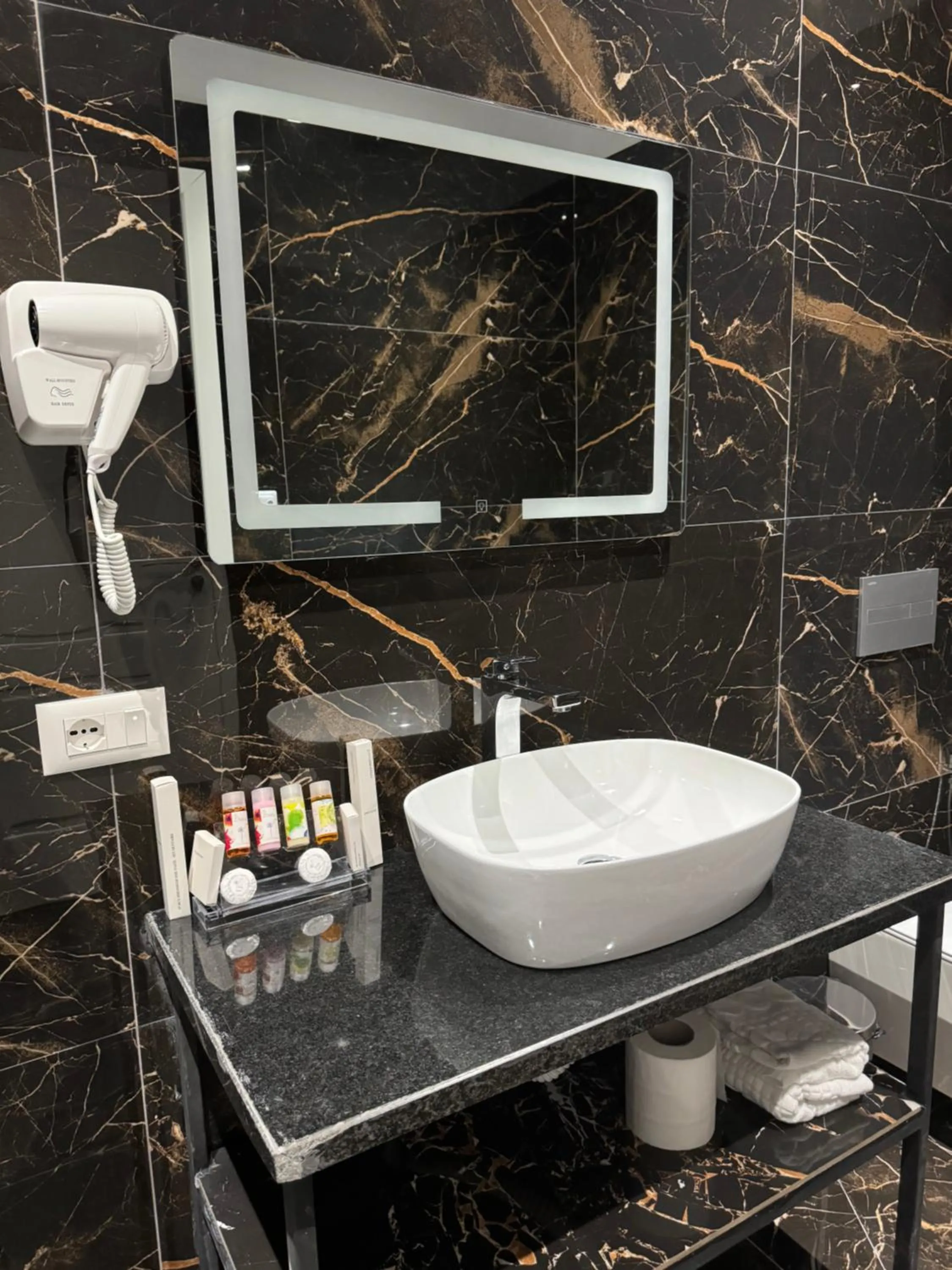 Bathroom in Hotel Panorama & Spa Elbasan