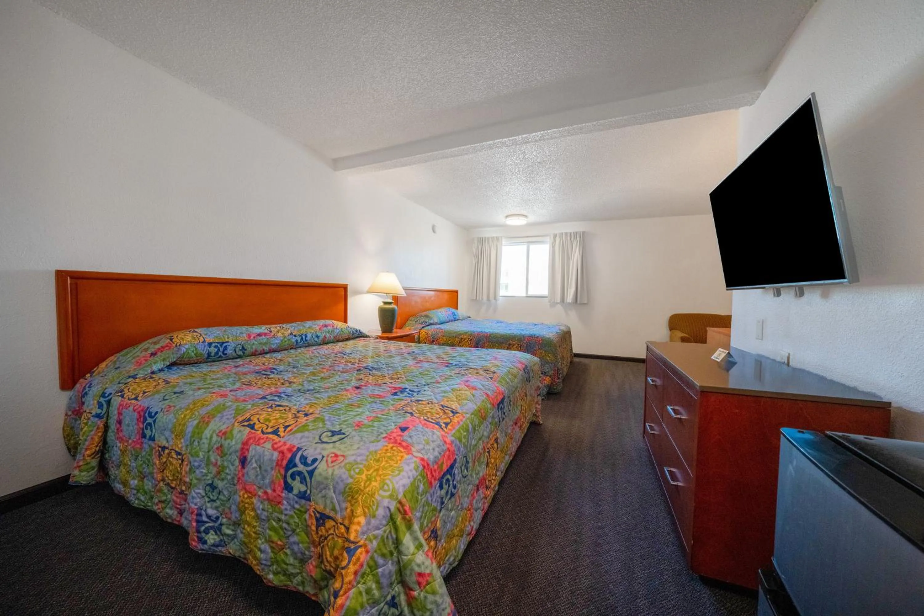 Bedroom, Bed in Unicorn Inn by OYO Portland