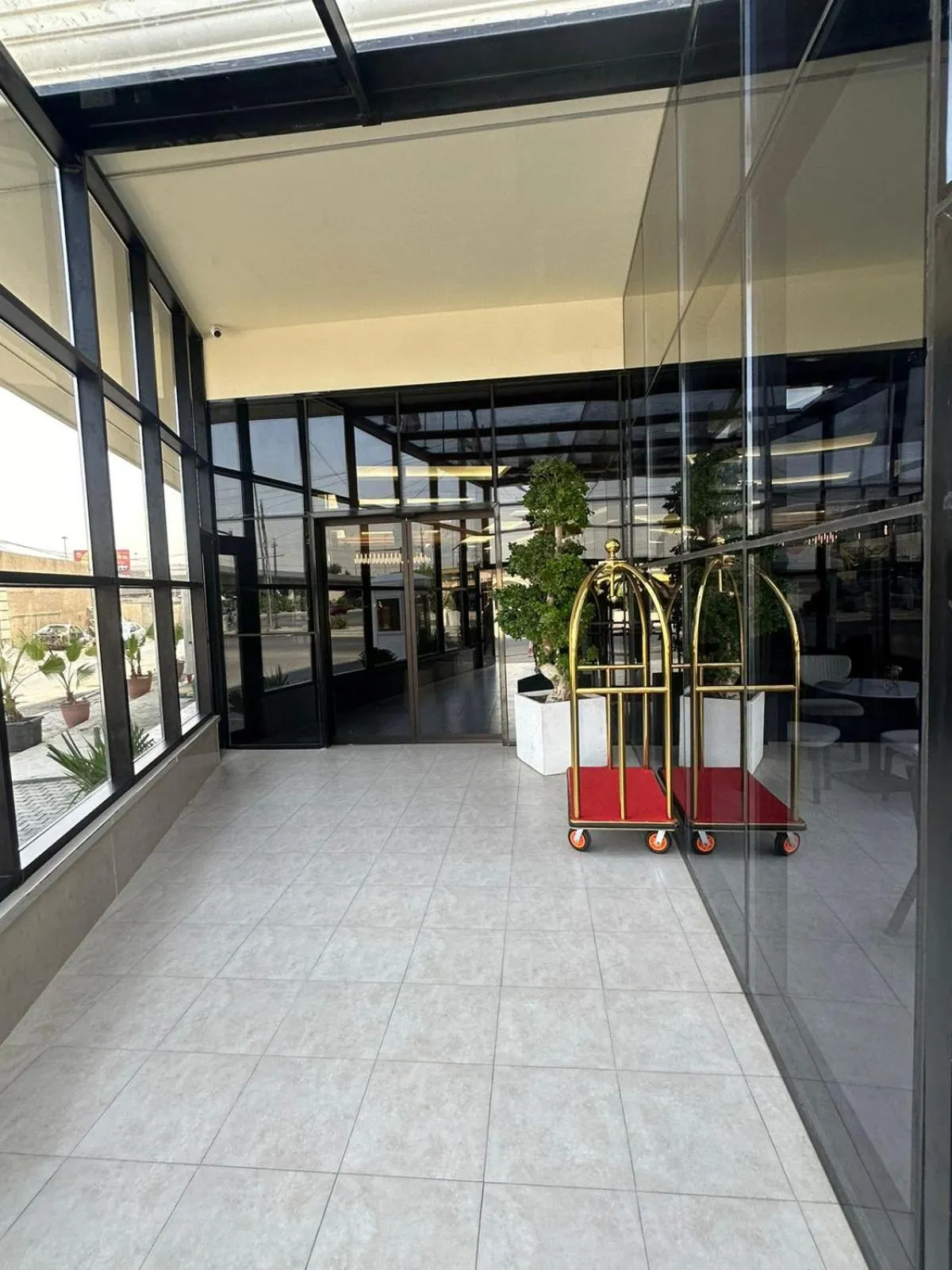 BAZ Hotel University District