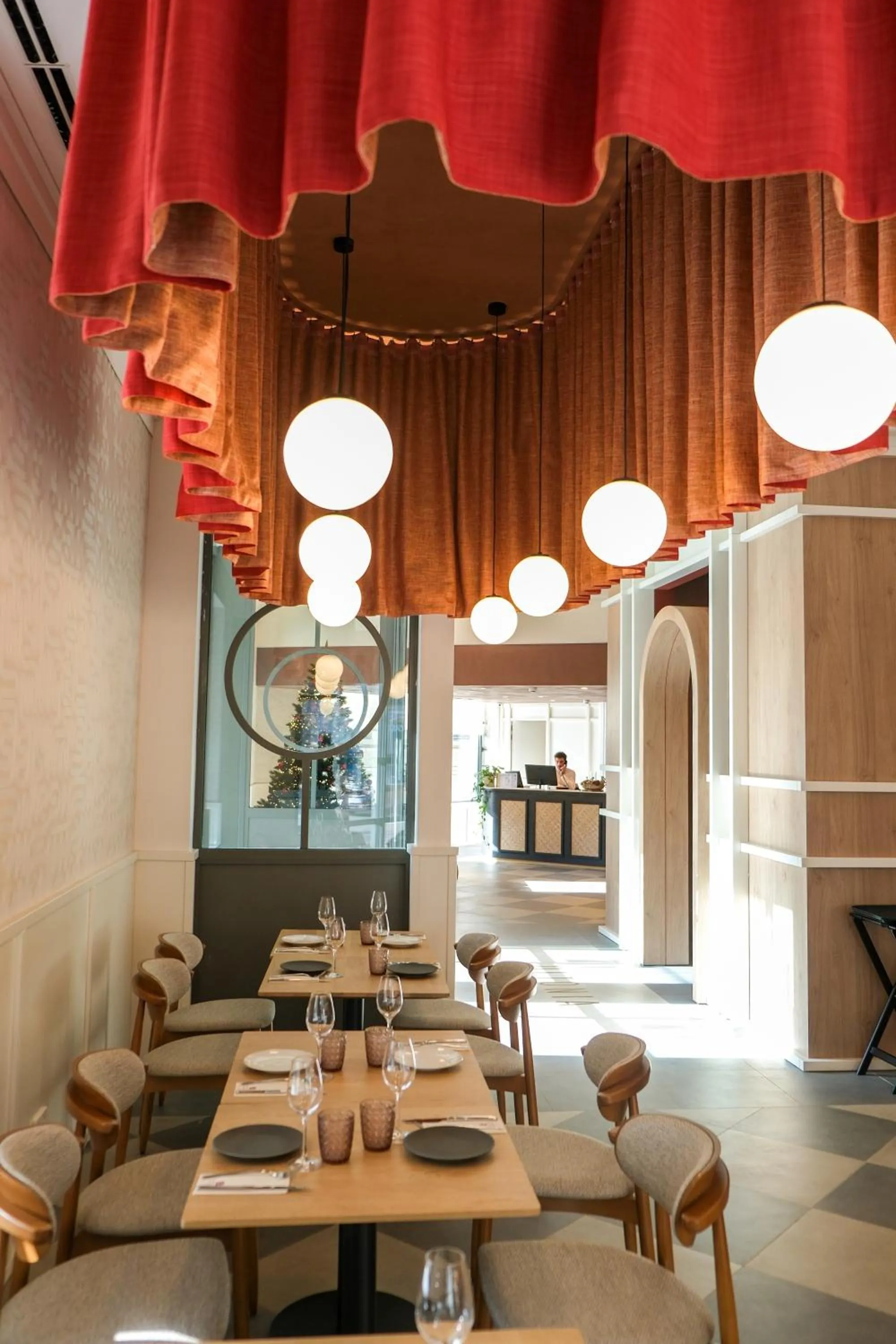 Restaurant/places to eat in Hotel Ultonia