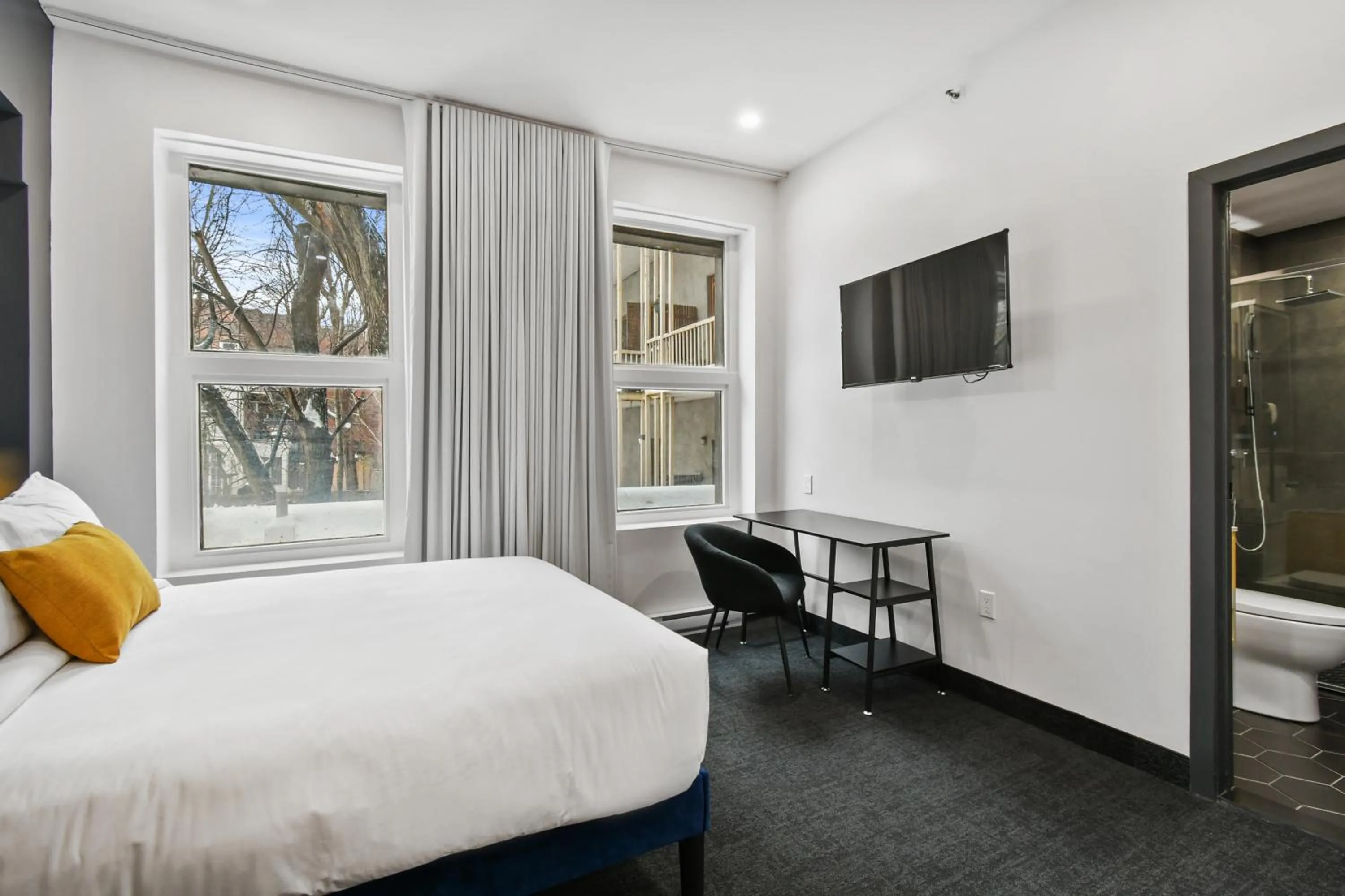 Bed in Lift Hotel
