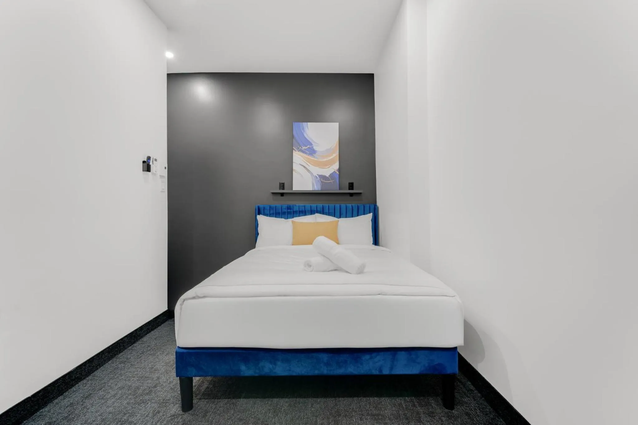 Bed in Lift Hotel