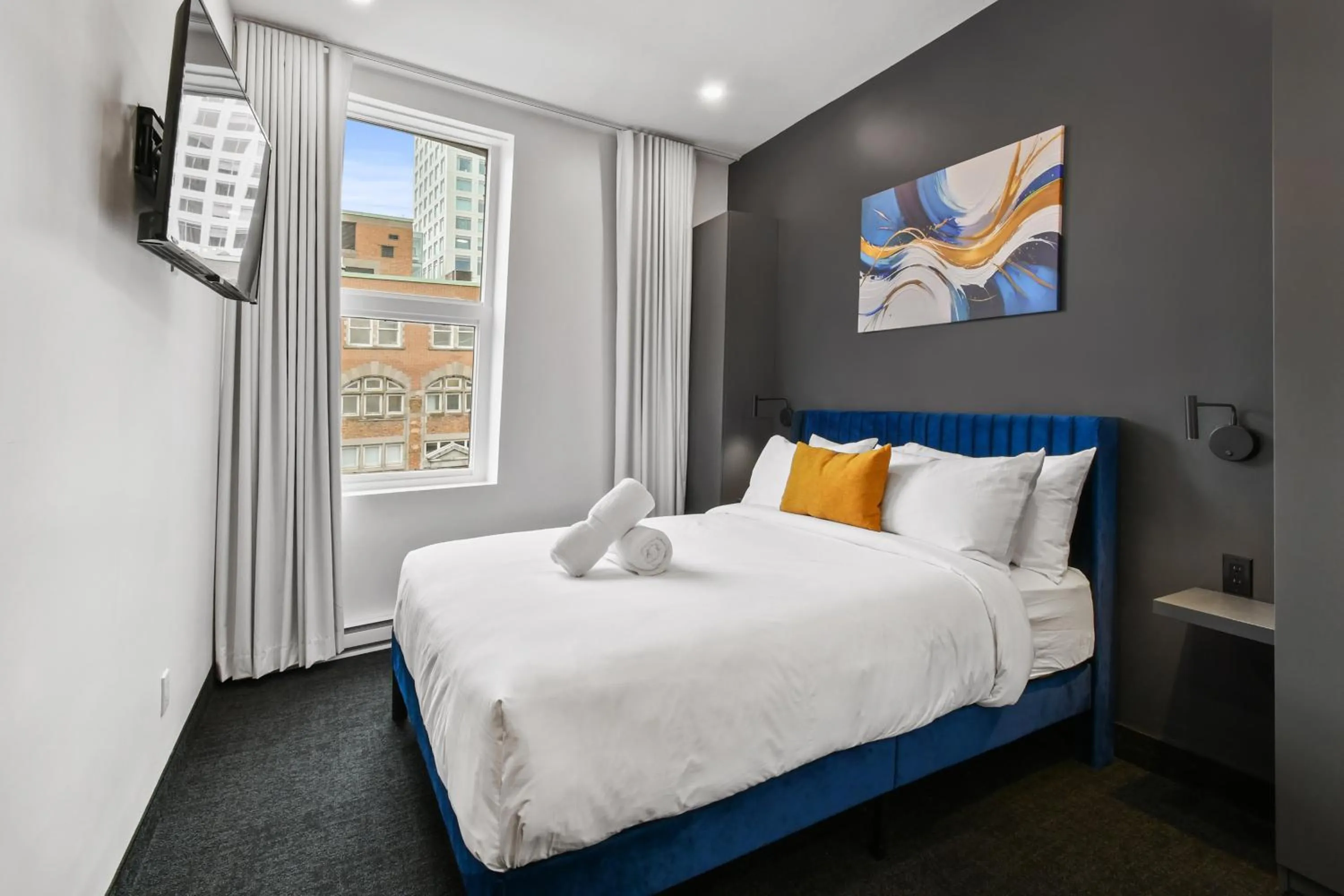 Bed in Lift Hotel