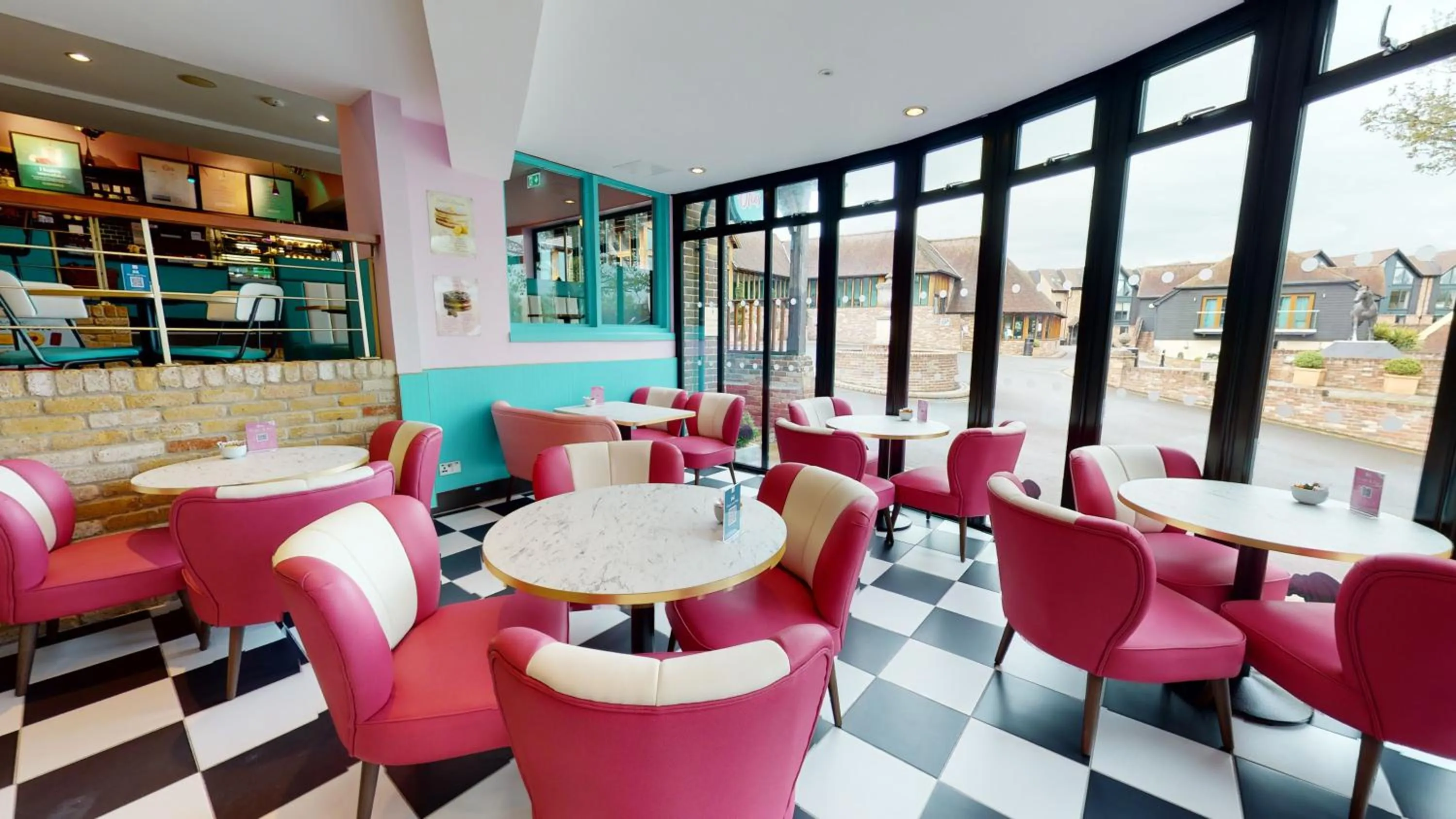 Restaurant/places to eat in Old Thorns Hotel & Resort