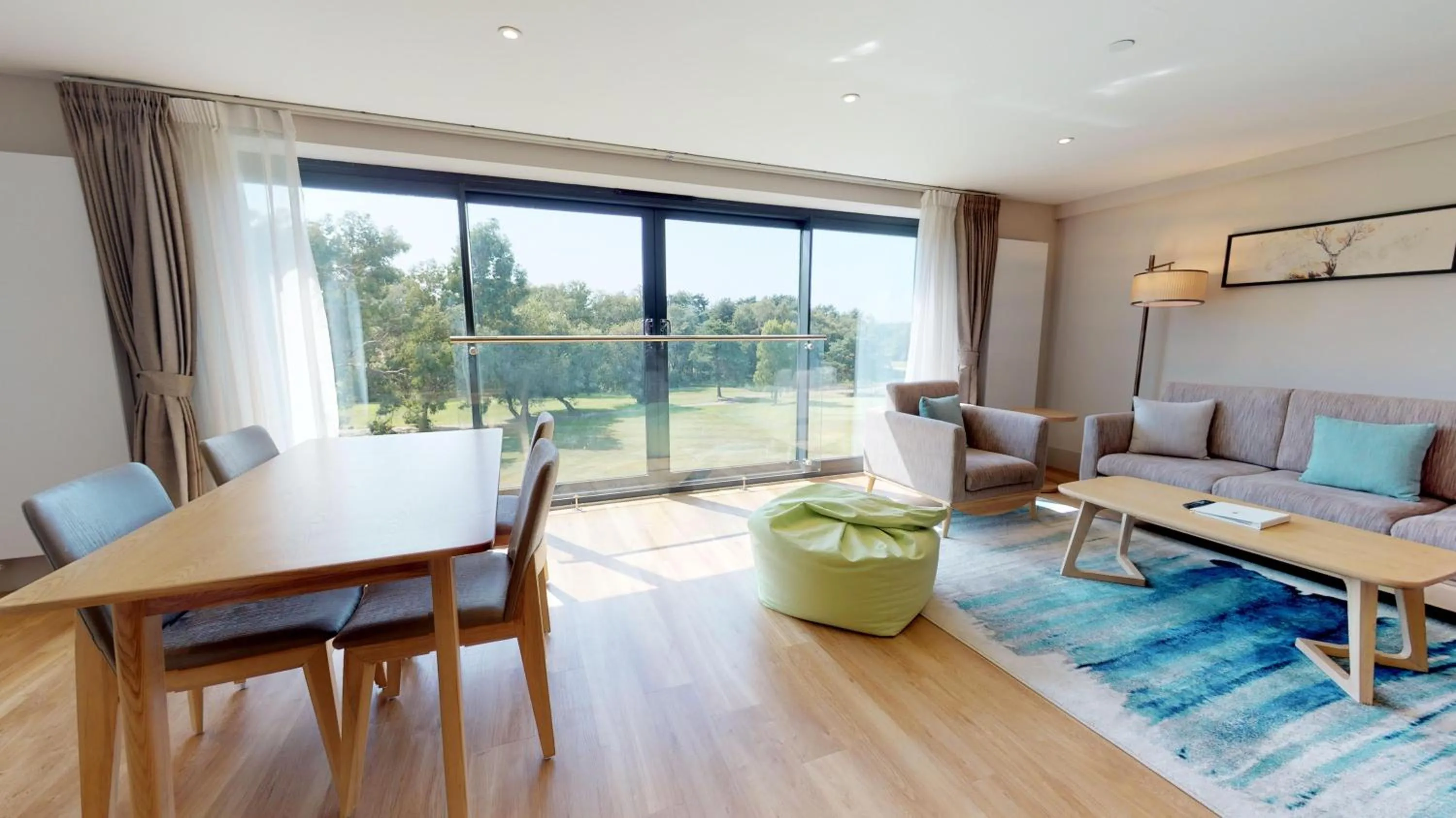 Living room in Old Thorns Hotel & Resort