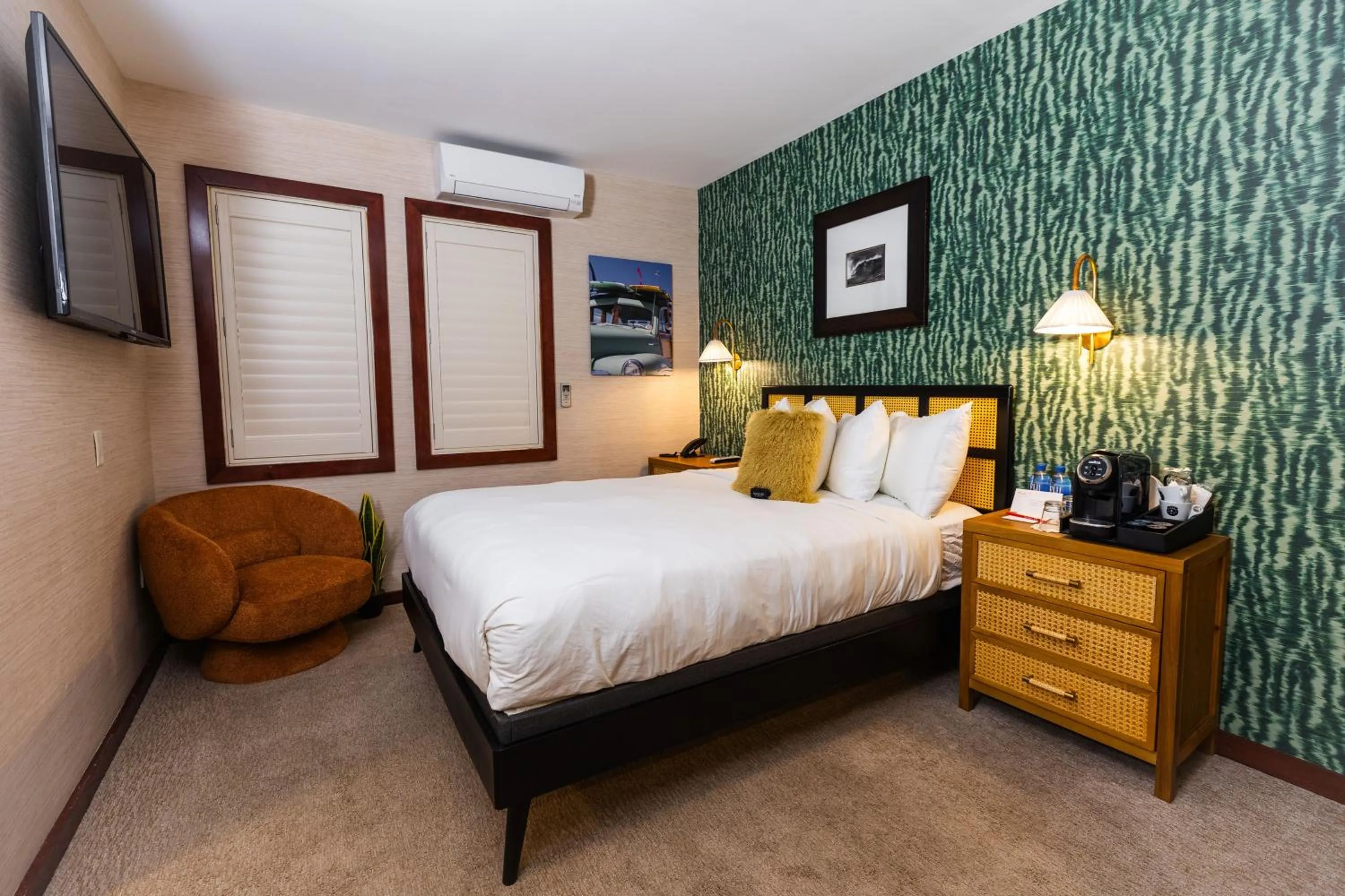 Bed in Daddy O Hotel