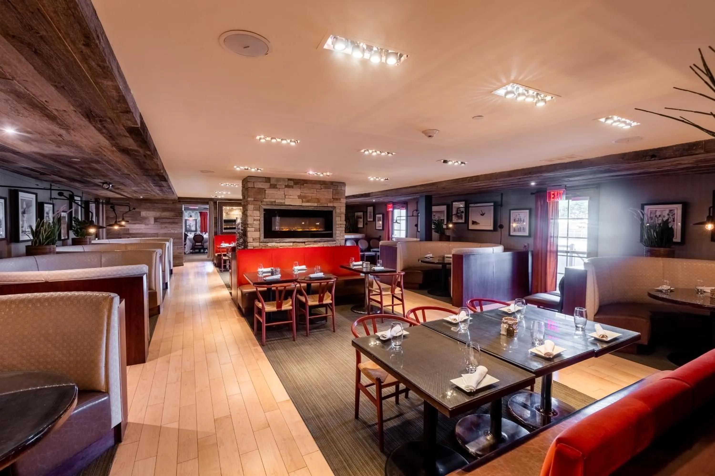 Restaurant/places to eat in Daddy O Hotel