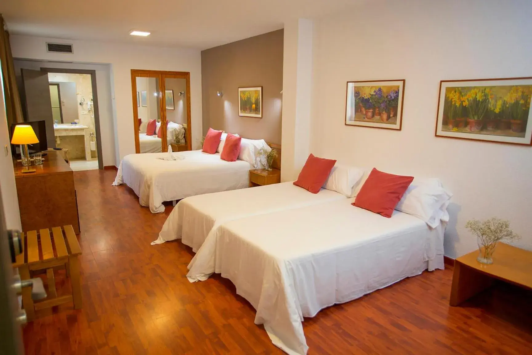 Photo of the whole room, Bed in Hotel Borgia Photo of the whole room, Bed in Hotel Borgia